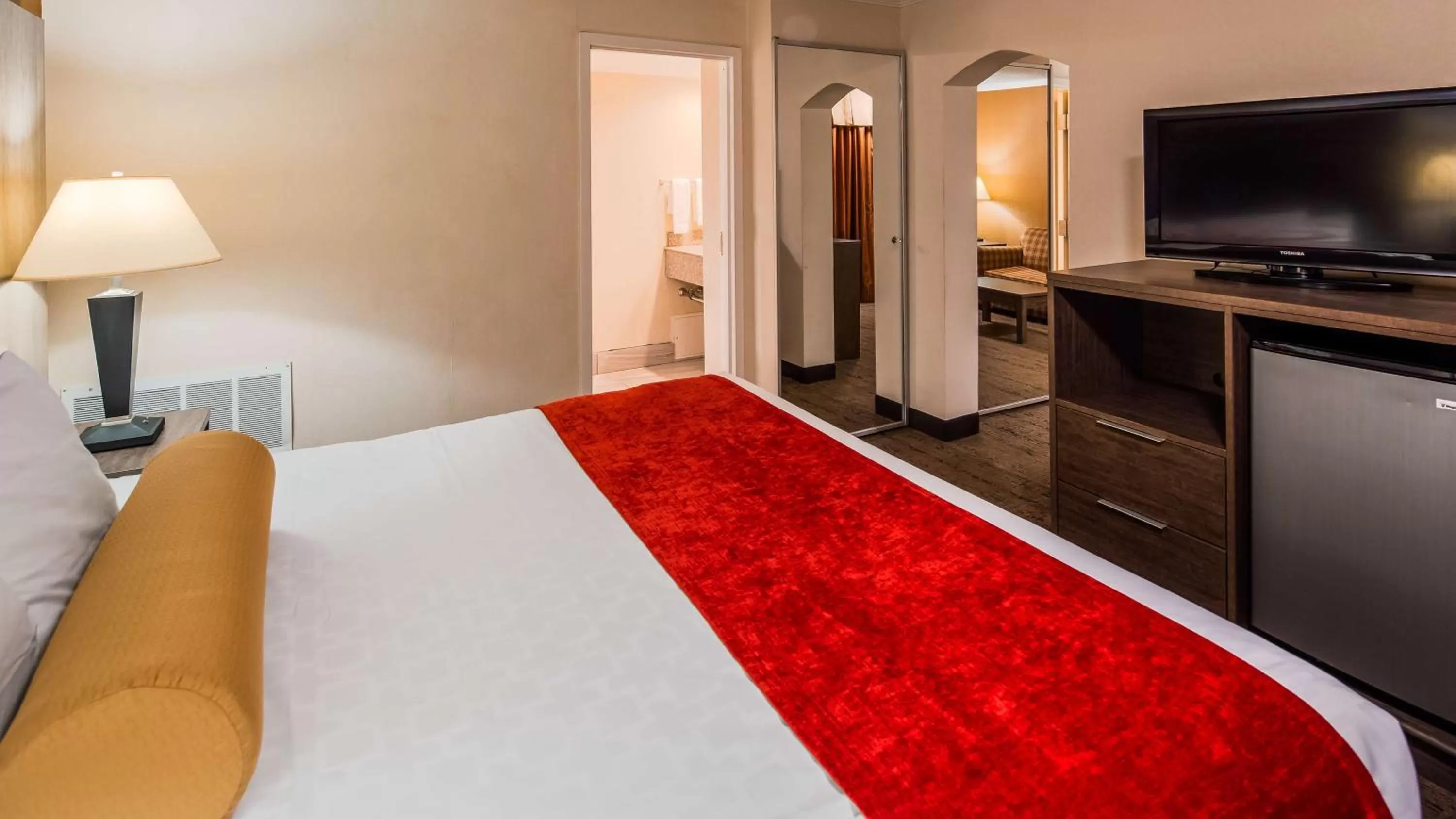 Photo of the whole room in Best Western Galleria Inn & Suites