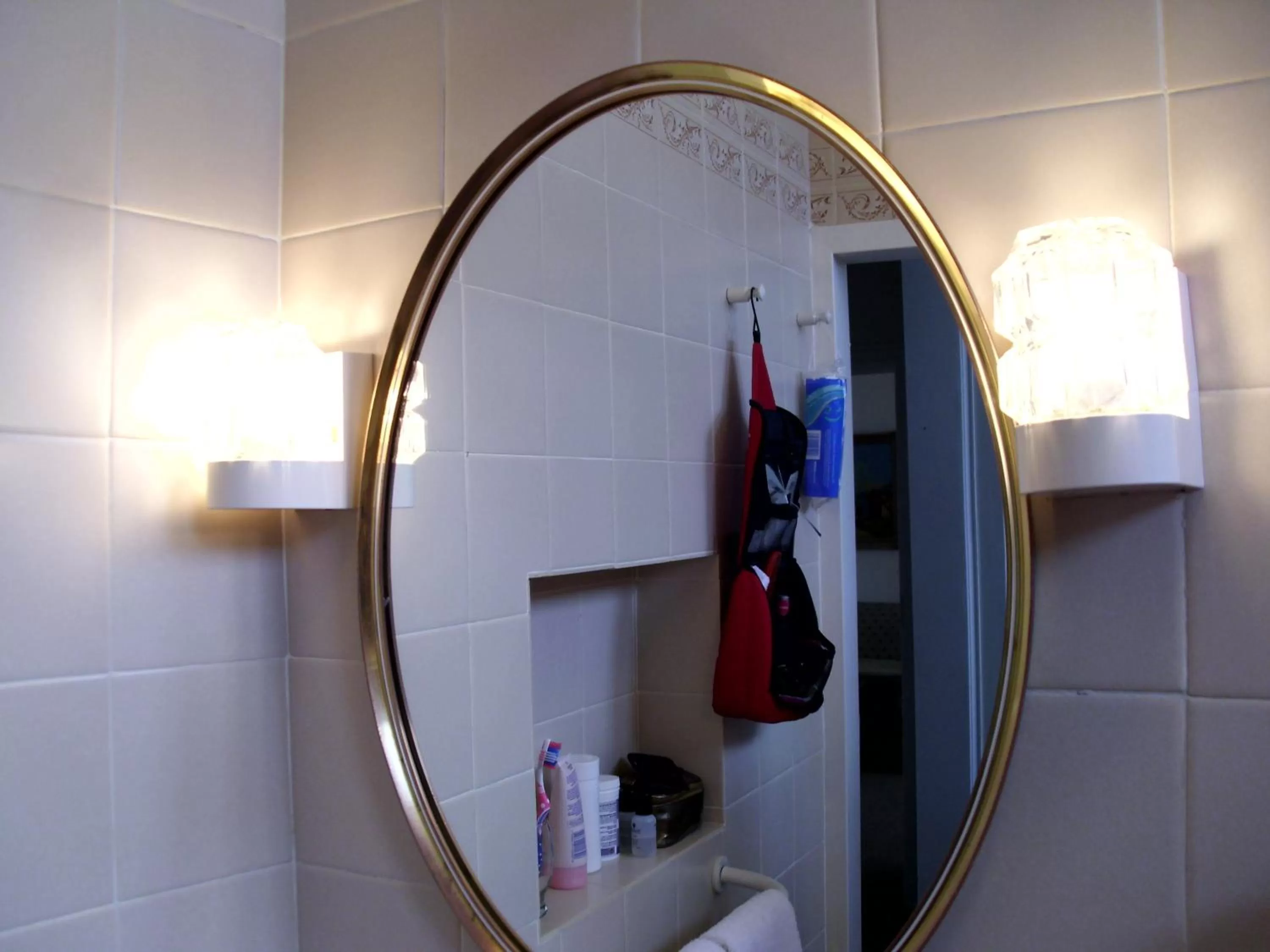 Bathroom in Savoy Hotel Kimberley