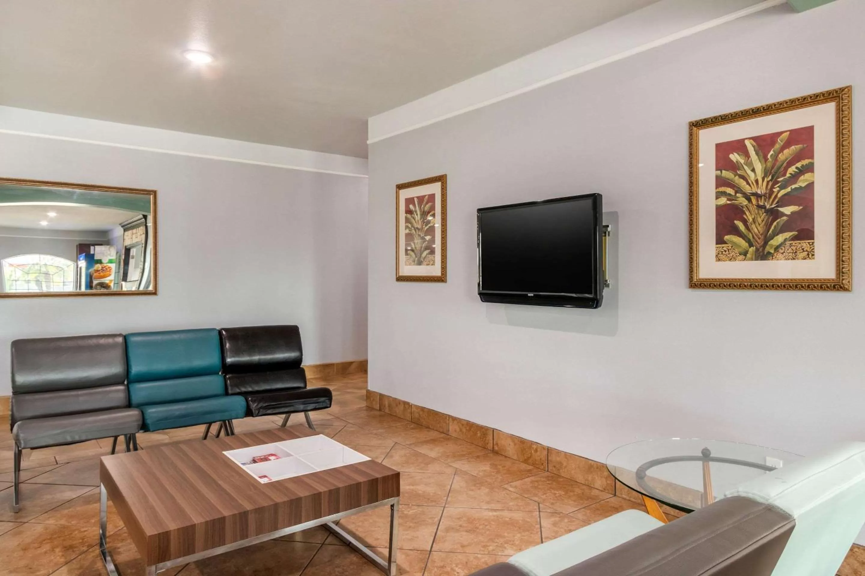 Lobby or reception in Quality Inn & Suites at The Outlets Mercedes-Weslaco