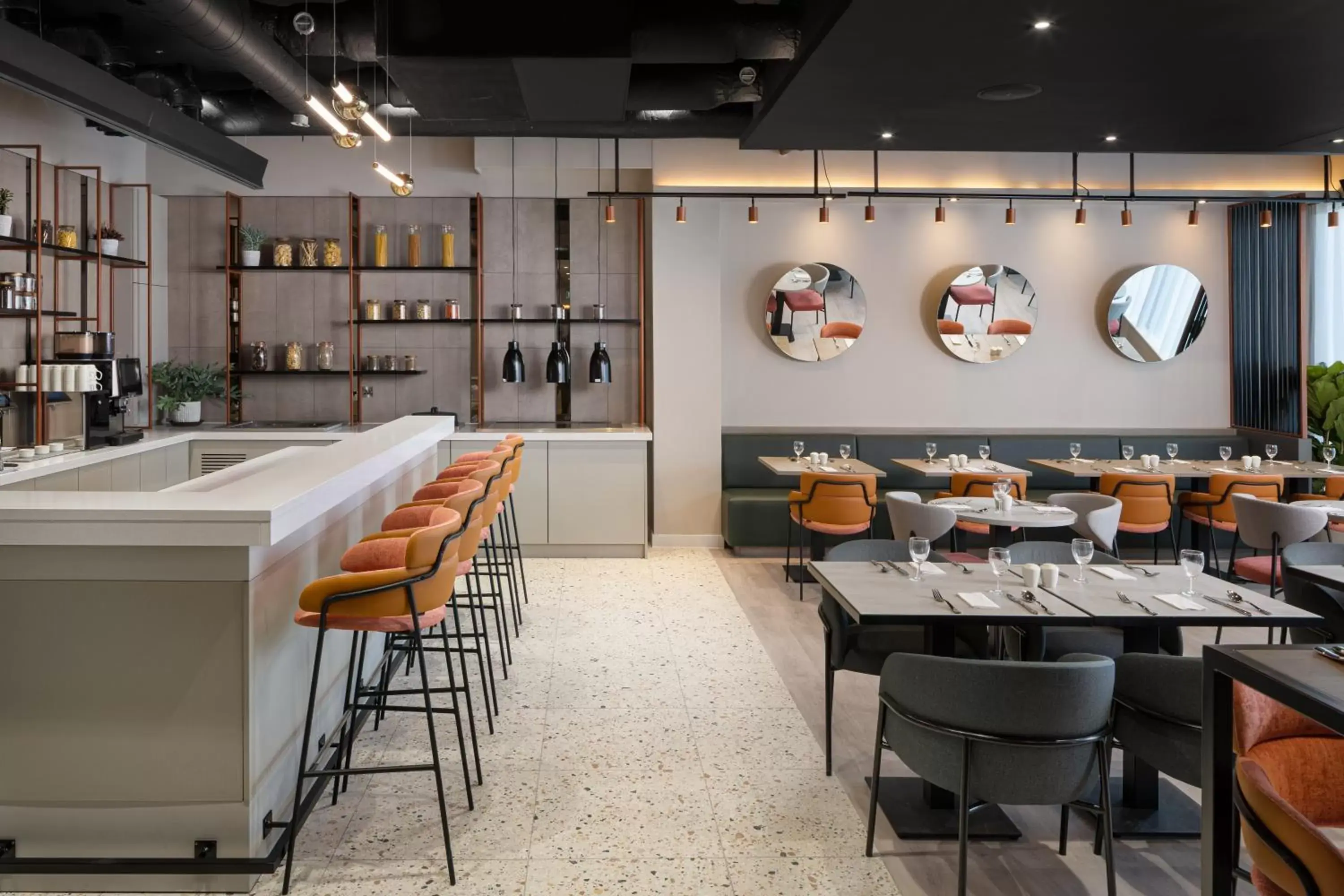 Restaurant/Places to Eat in Residence Inn by Marriott Manchester Piccadilly