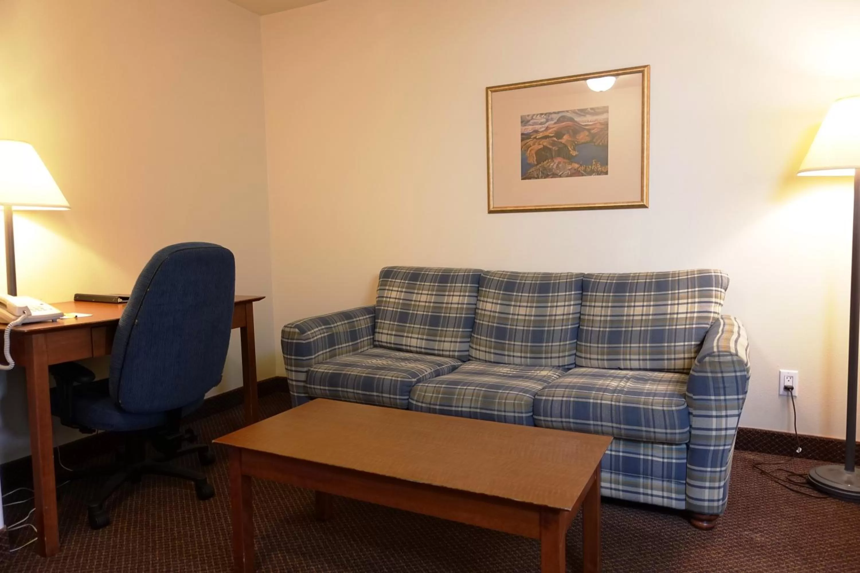 Living room in Super 8 by Wyndham Caraquet