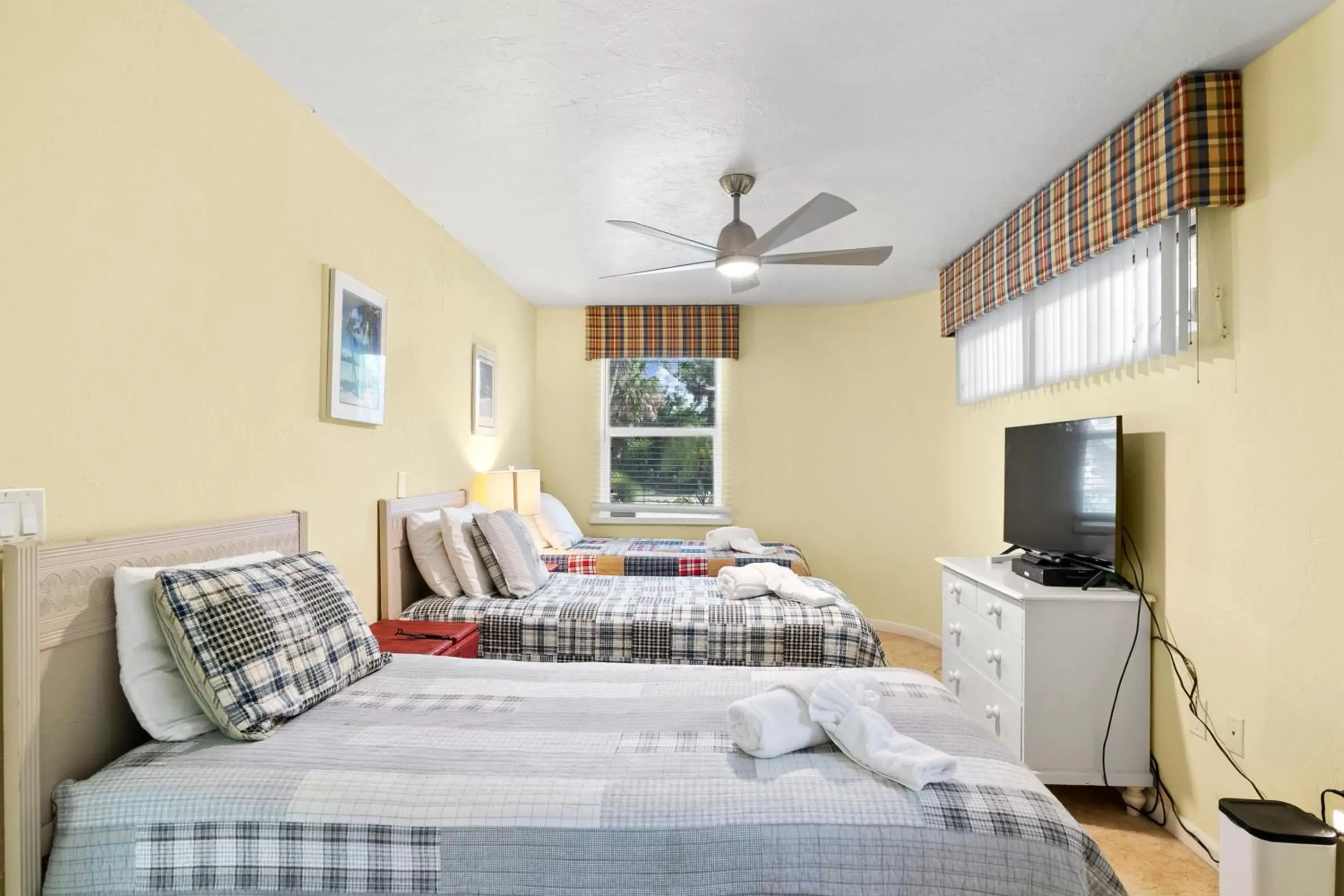 Bed in The Ringling Beach House