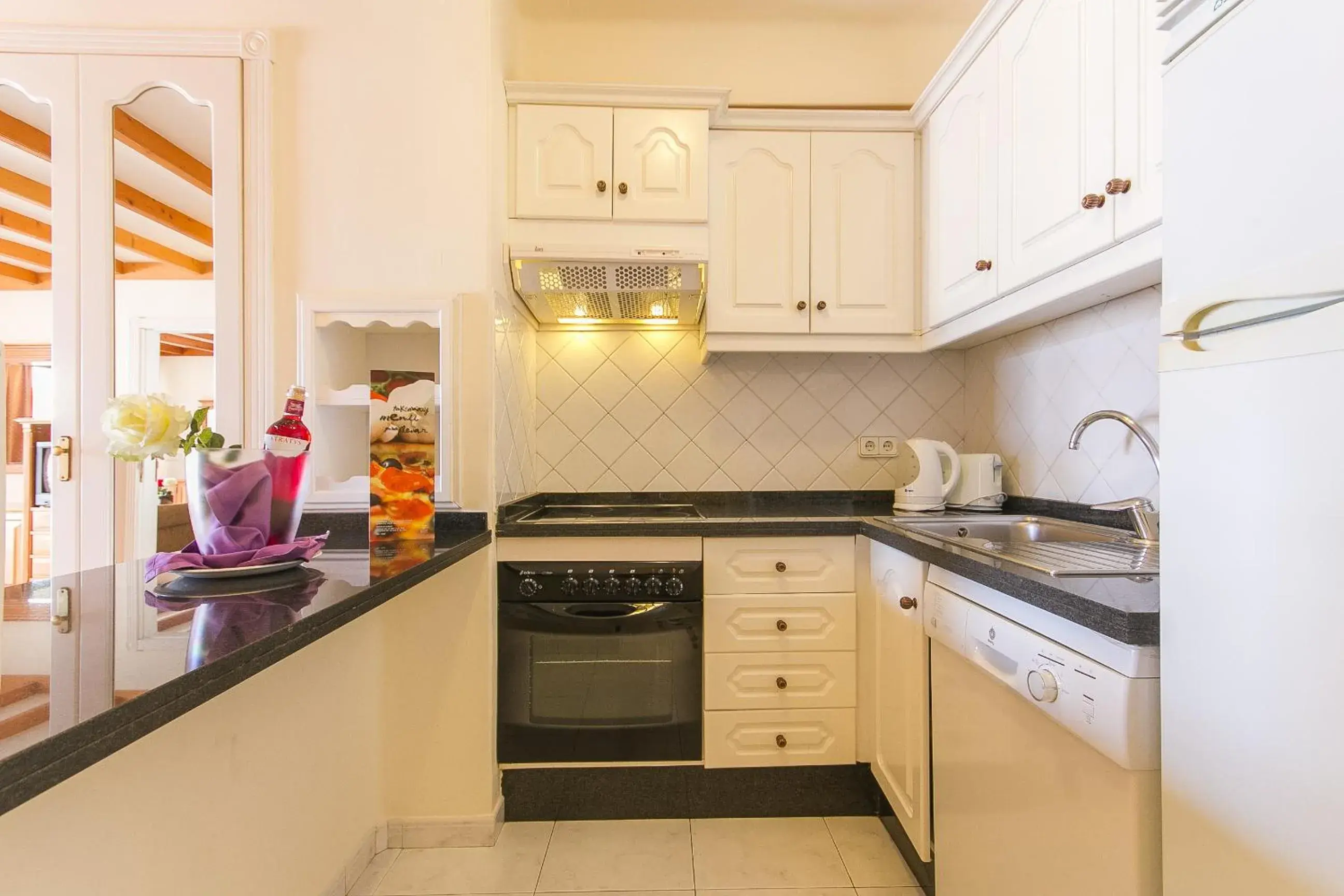 Kitchen or kitchenette, Kitchen/Kitchenette in Sands Beach Active Resort