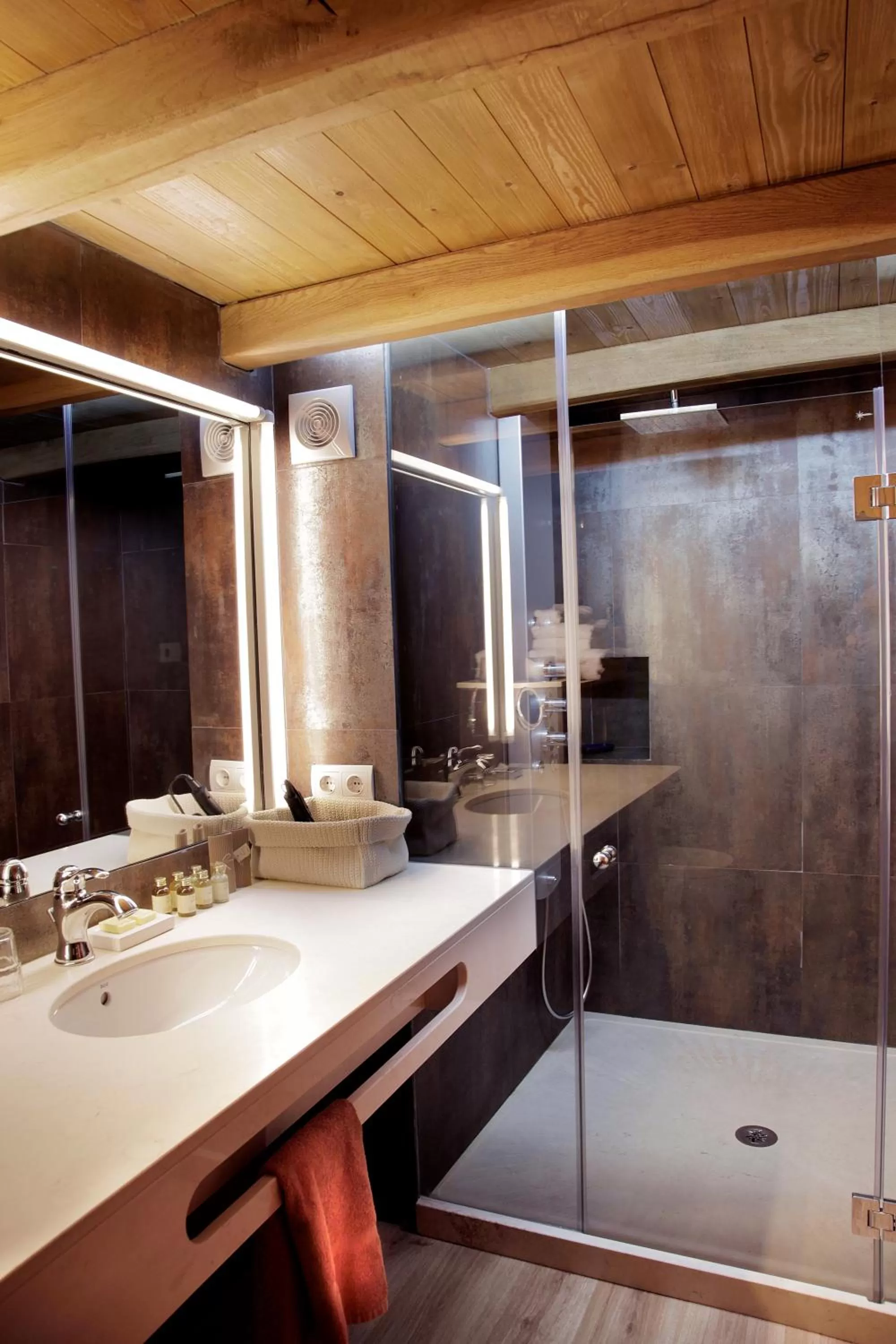 Shower in Sa Perafita - MF