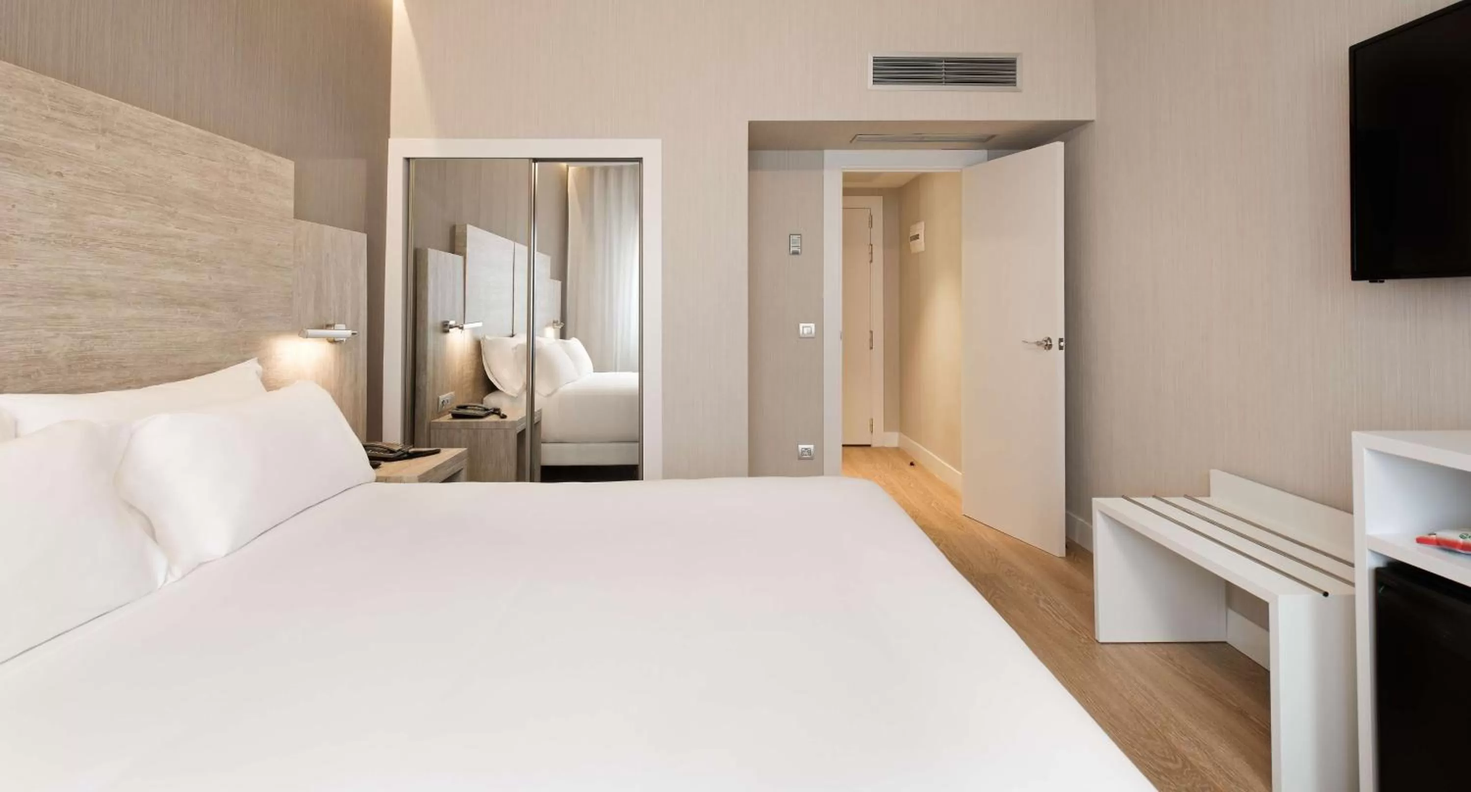 Standard Double or Twin Room in NH Madrid Chamberí