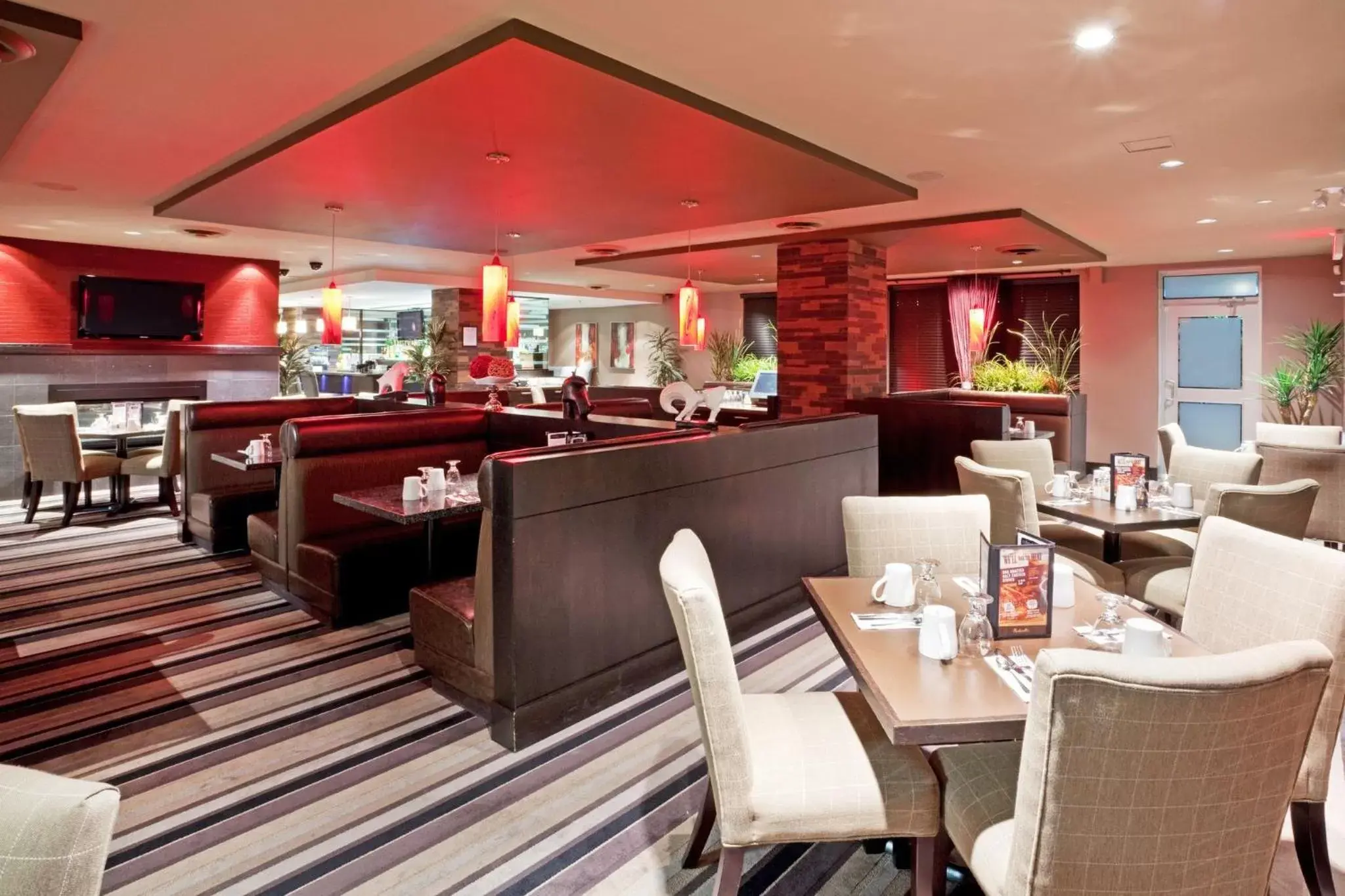 Restaurant/Places to Eat in Holiday Inn Hotel & Suites Surrey East - Cloverdale, an IHG Hotel