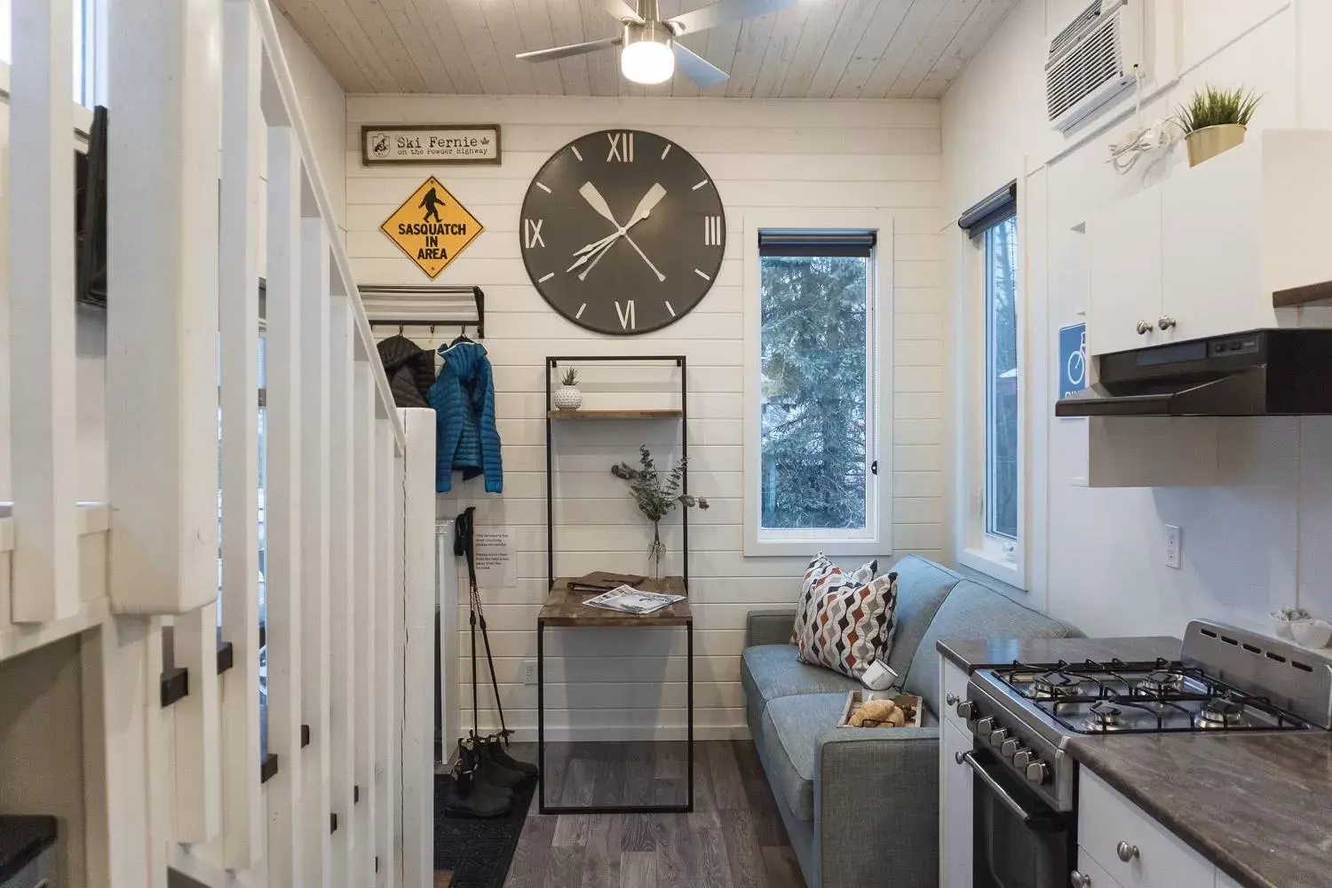 Kitchen or kitchenette in Tiny Homes by Snow Valley Lodging