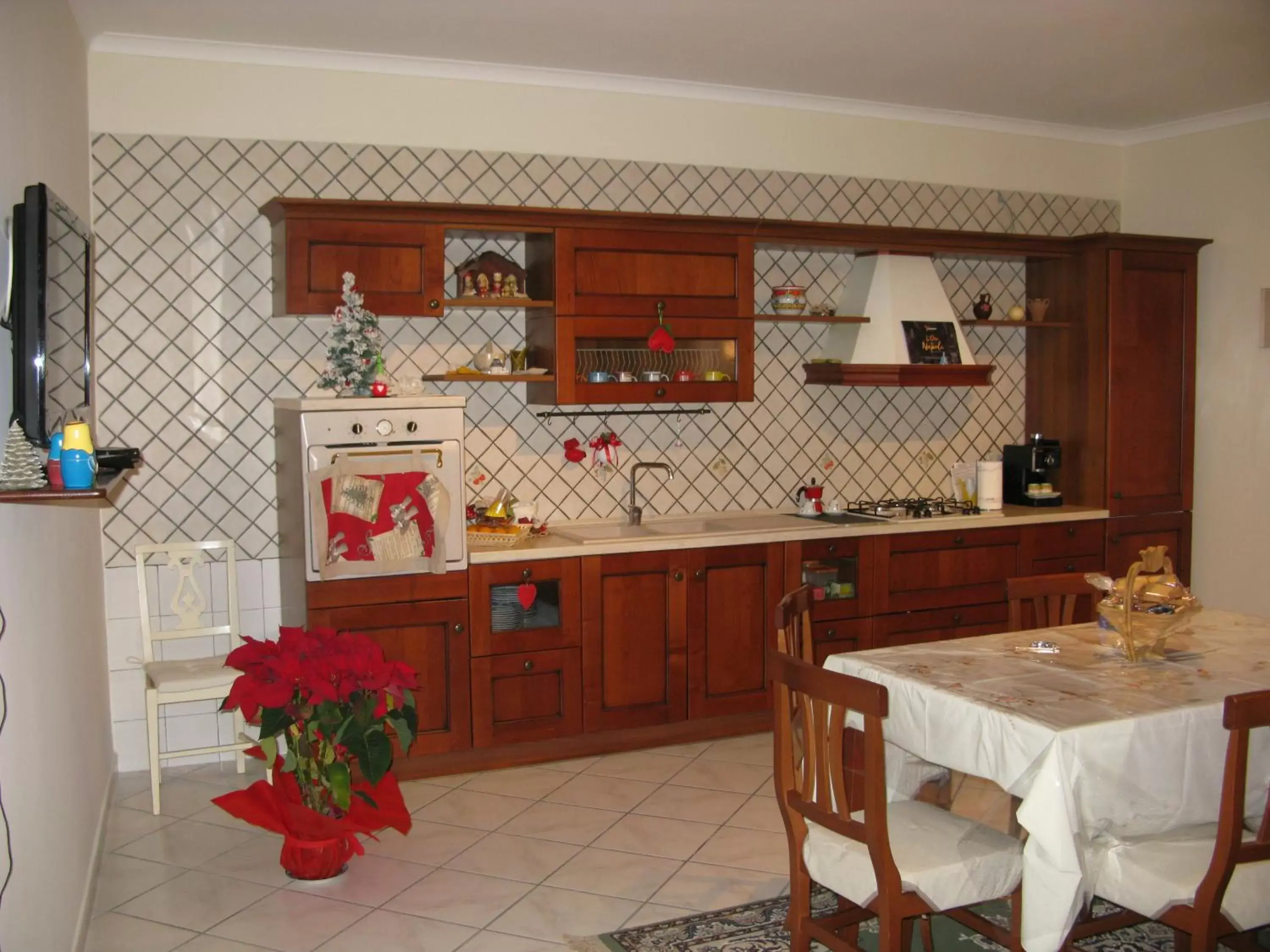 TV and multimedia, Kitchen/Kitchenette in B&B Eracle