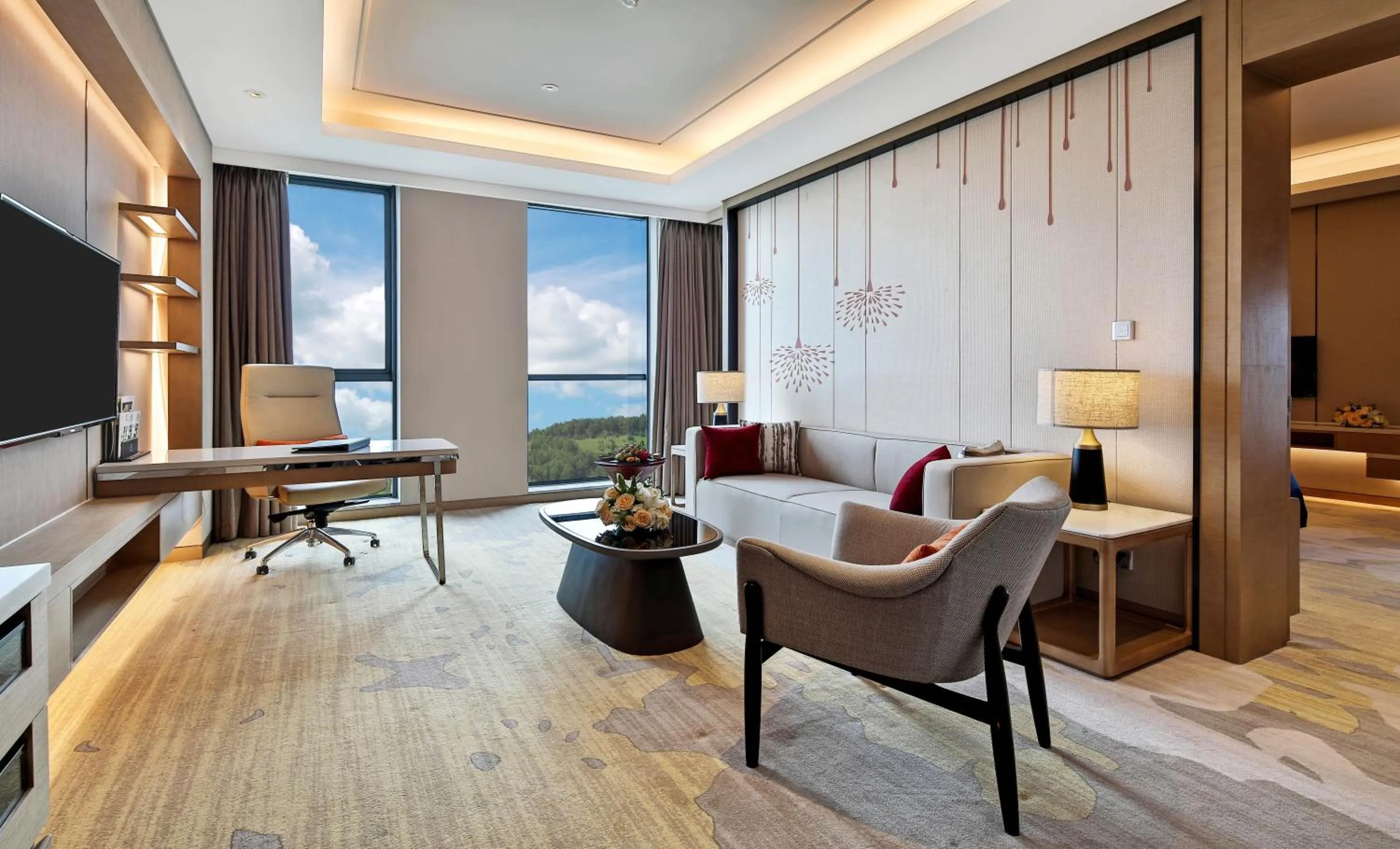 Bedroom in Holiday Inn Chengdu Qinhuang by IHG