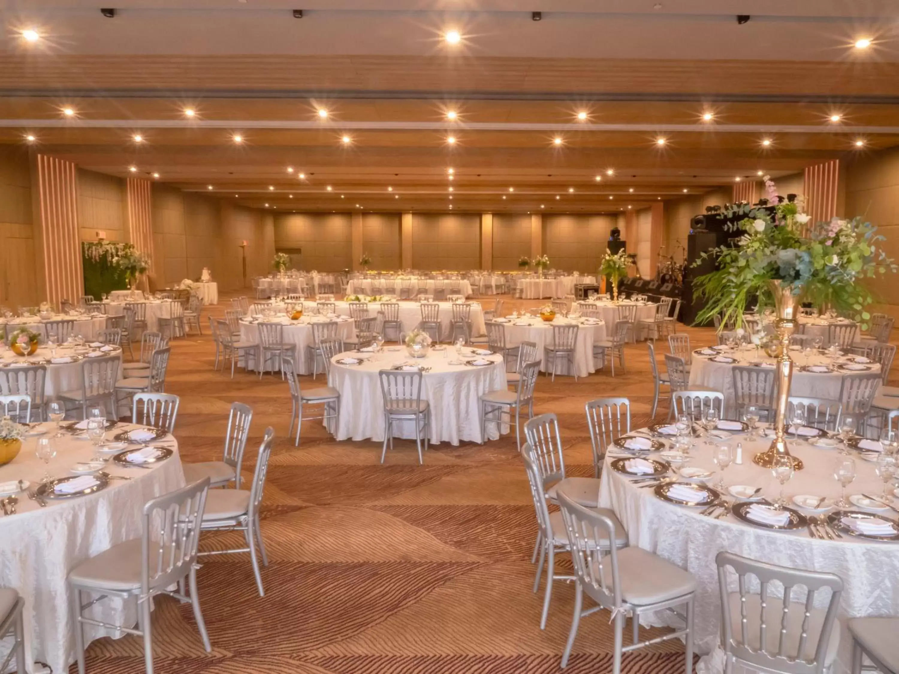 Meeting/conference room, Banquet Facilities in Crowne Plaza Hotel Monterrey, an IHG Hotel