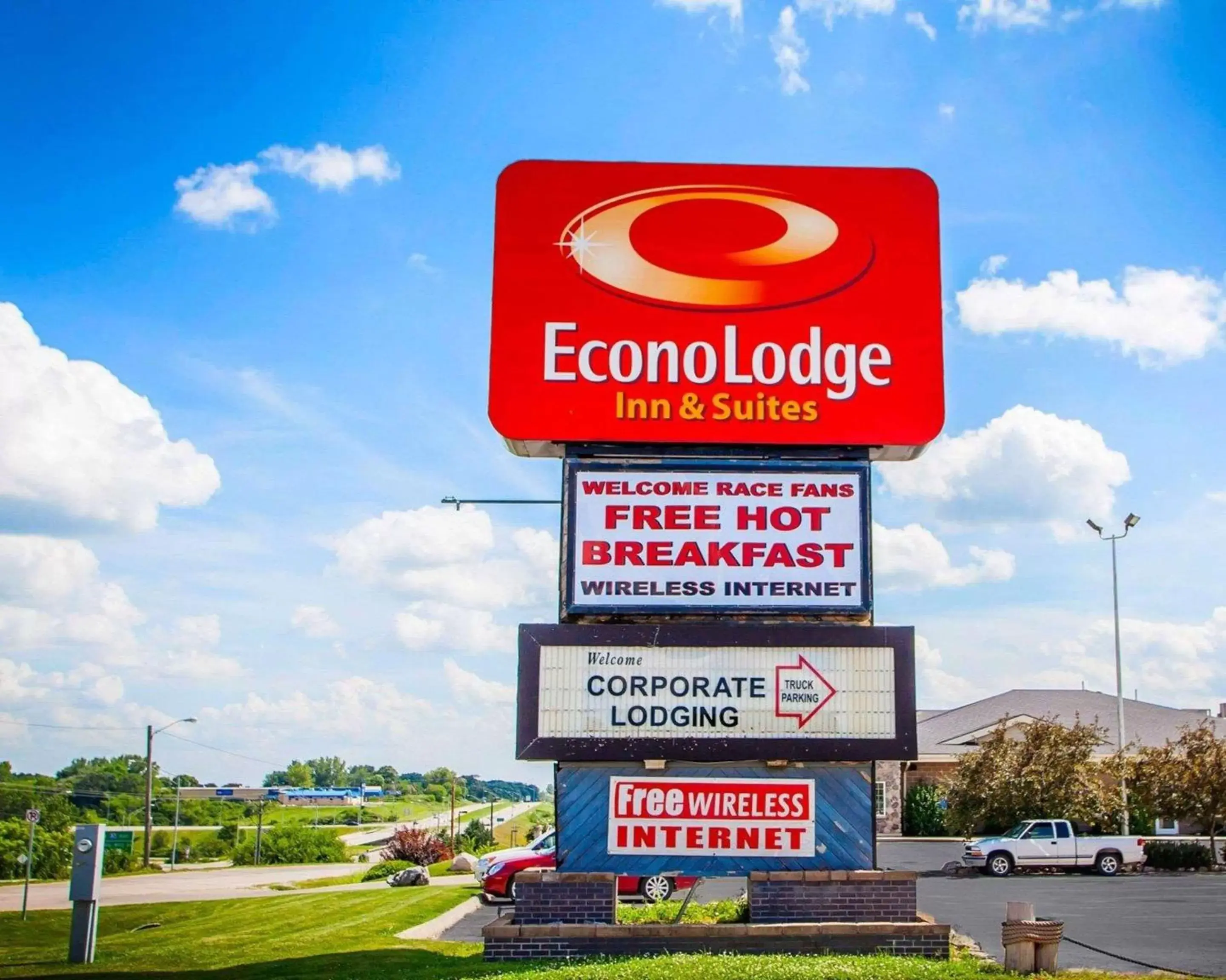 Property building in Econo Lodge Inn & Suites Newton