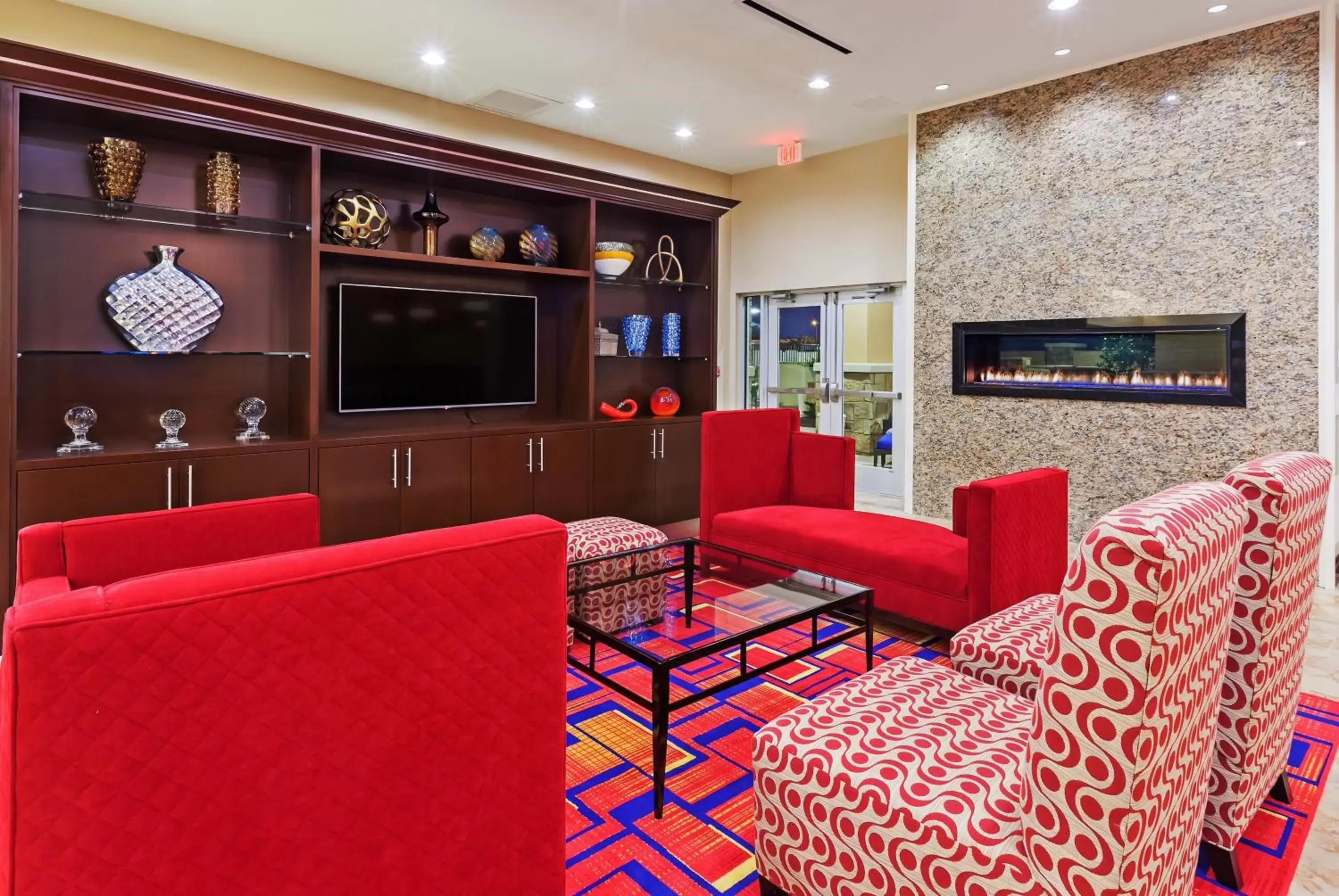 Property building, Lounge/Bar in Holiday Inn Plano-The Colony, an IHG Hotel