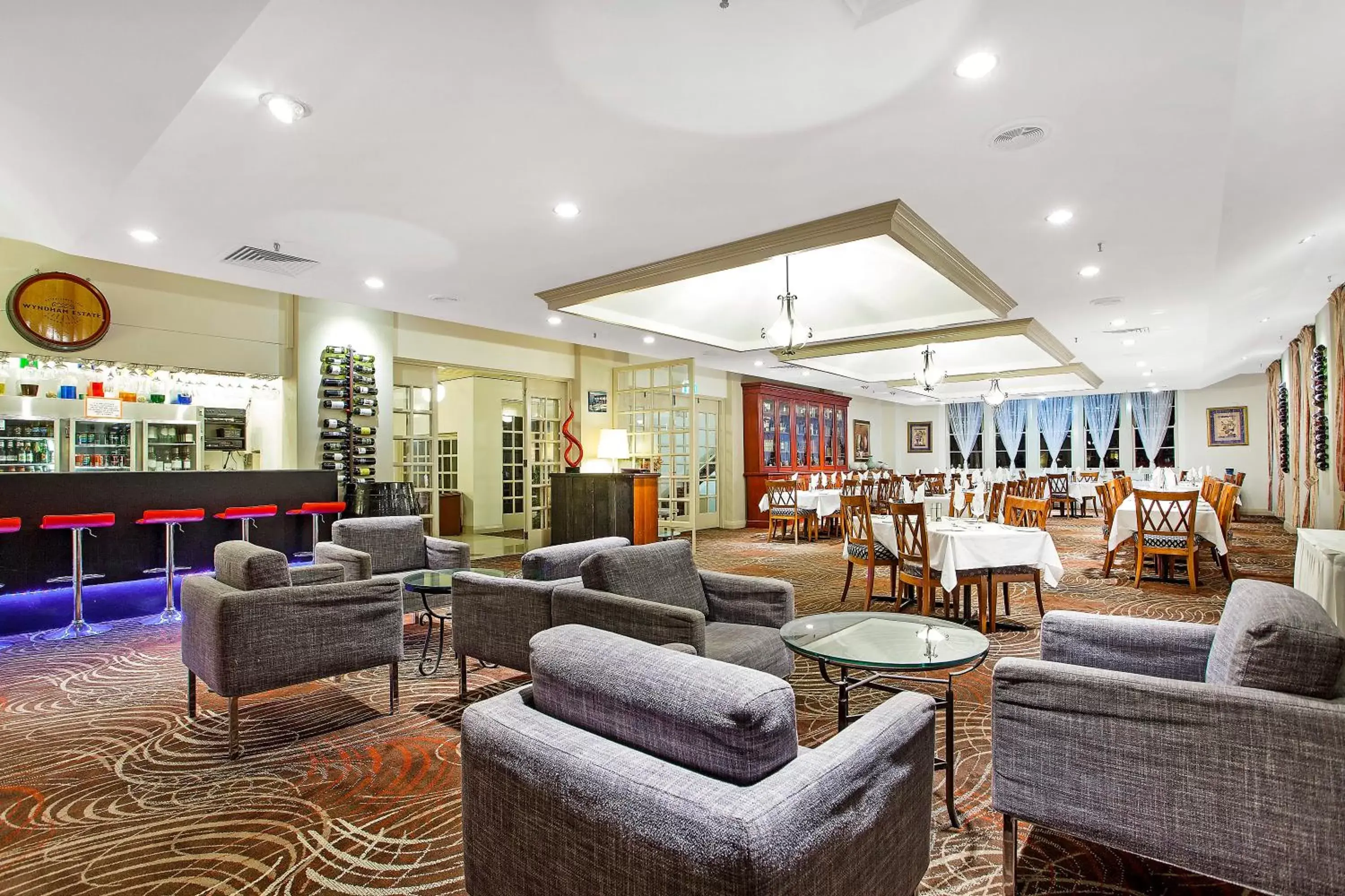 Lounge or bar in Mercure Maitland Monte Pio Lounge or bar in Mercure Maitland Monte Pio