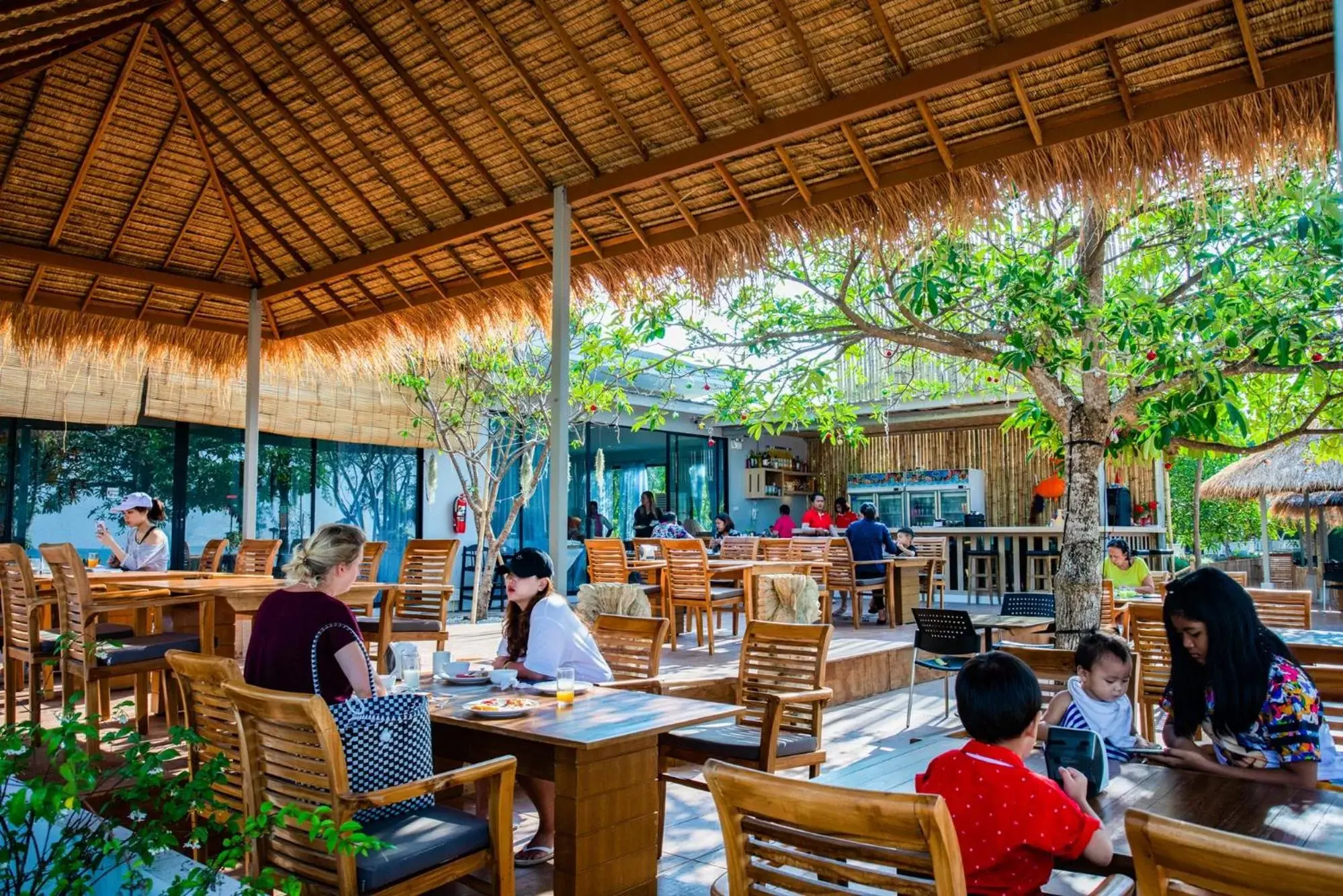 People, Restaurant/Places to Eat in Villa Cha-Cha Krabi Beachfront Resort