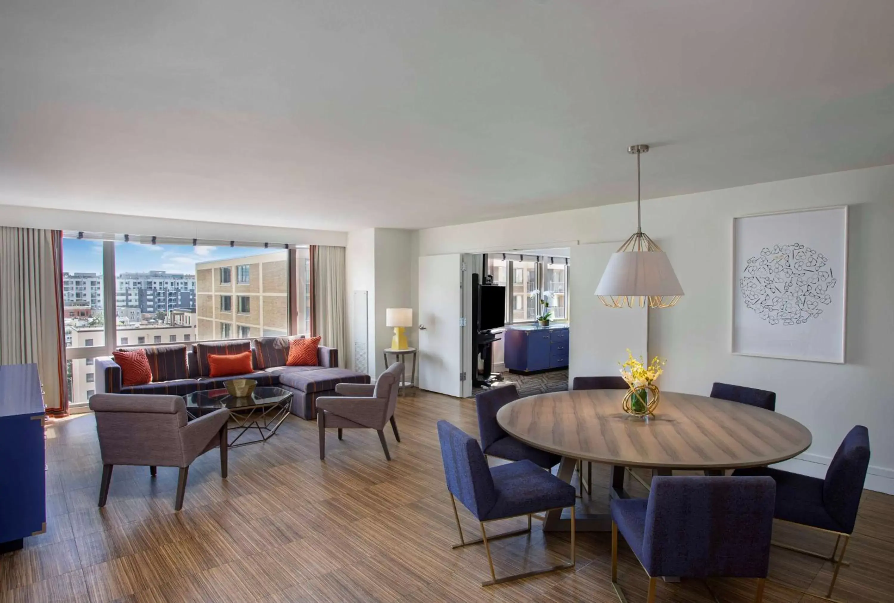 Photo of the whole room, Seating Area in The Royal Sonesta Washington DC Dupont Circle