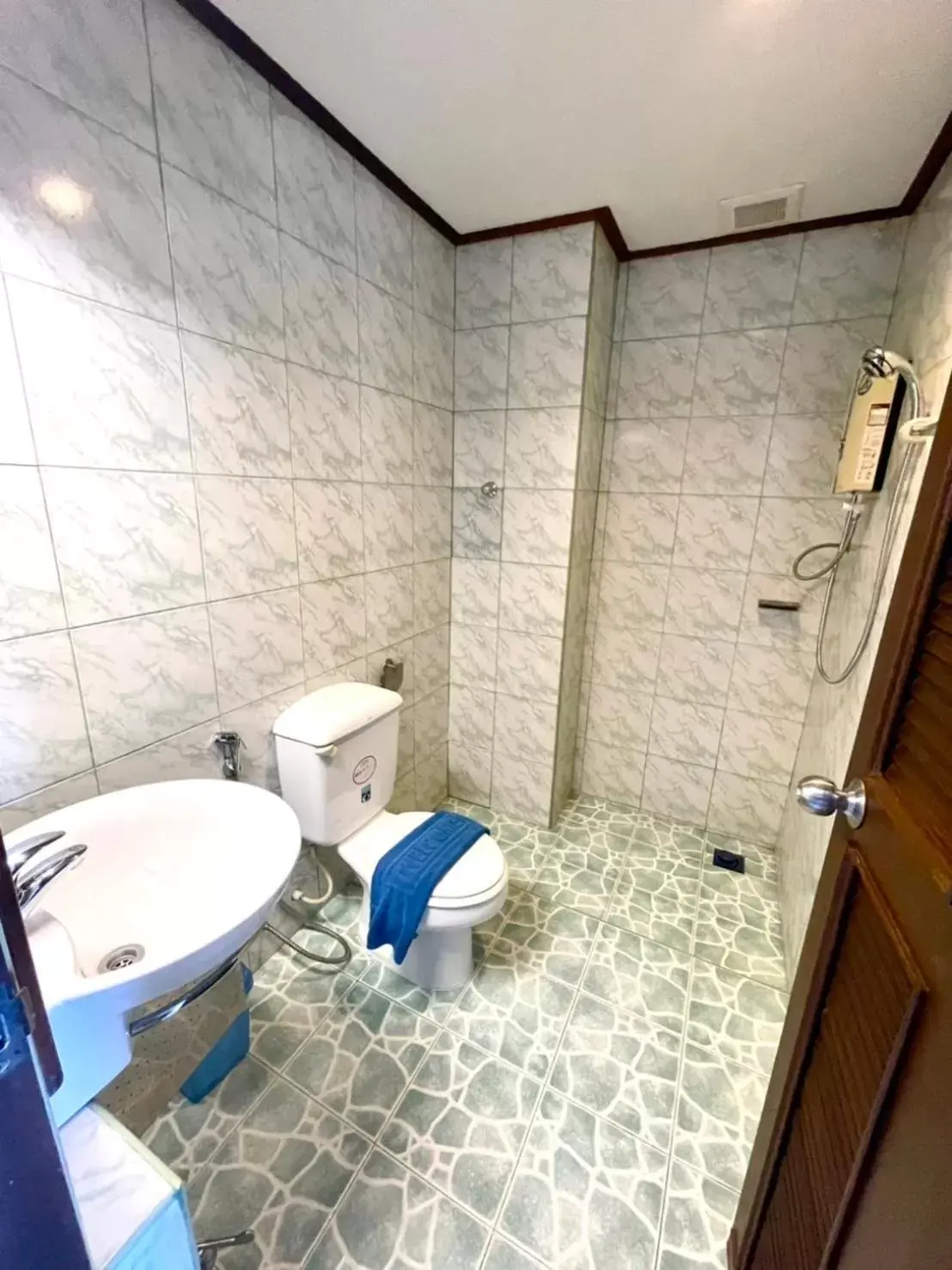 Shower in KaiBaeBeach GrandView Shower in KaiBaeBeach GrandView