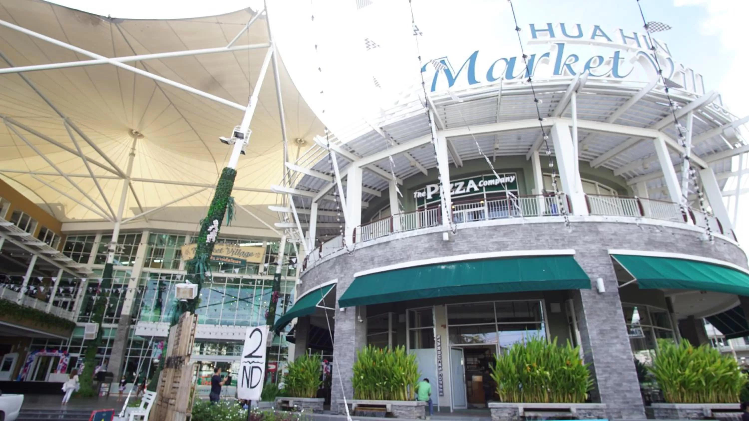 Restaurant/places to eat in Stone Head Hua Hin