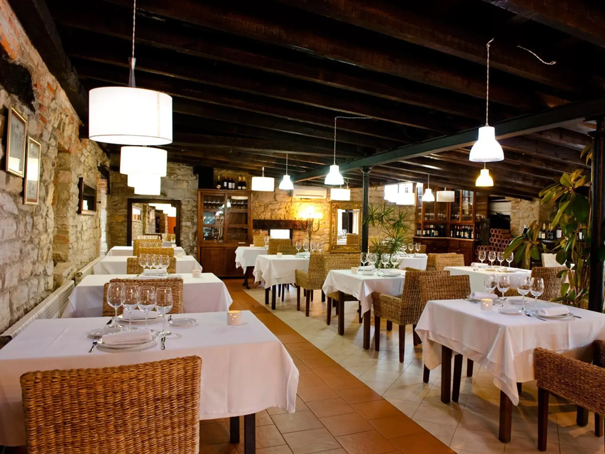 Restaurant/Places to Eat in Posada Santa Ana