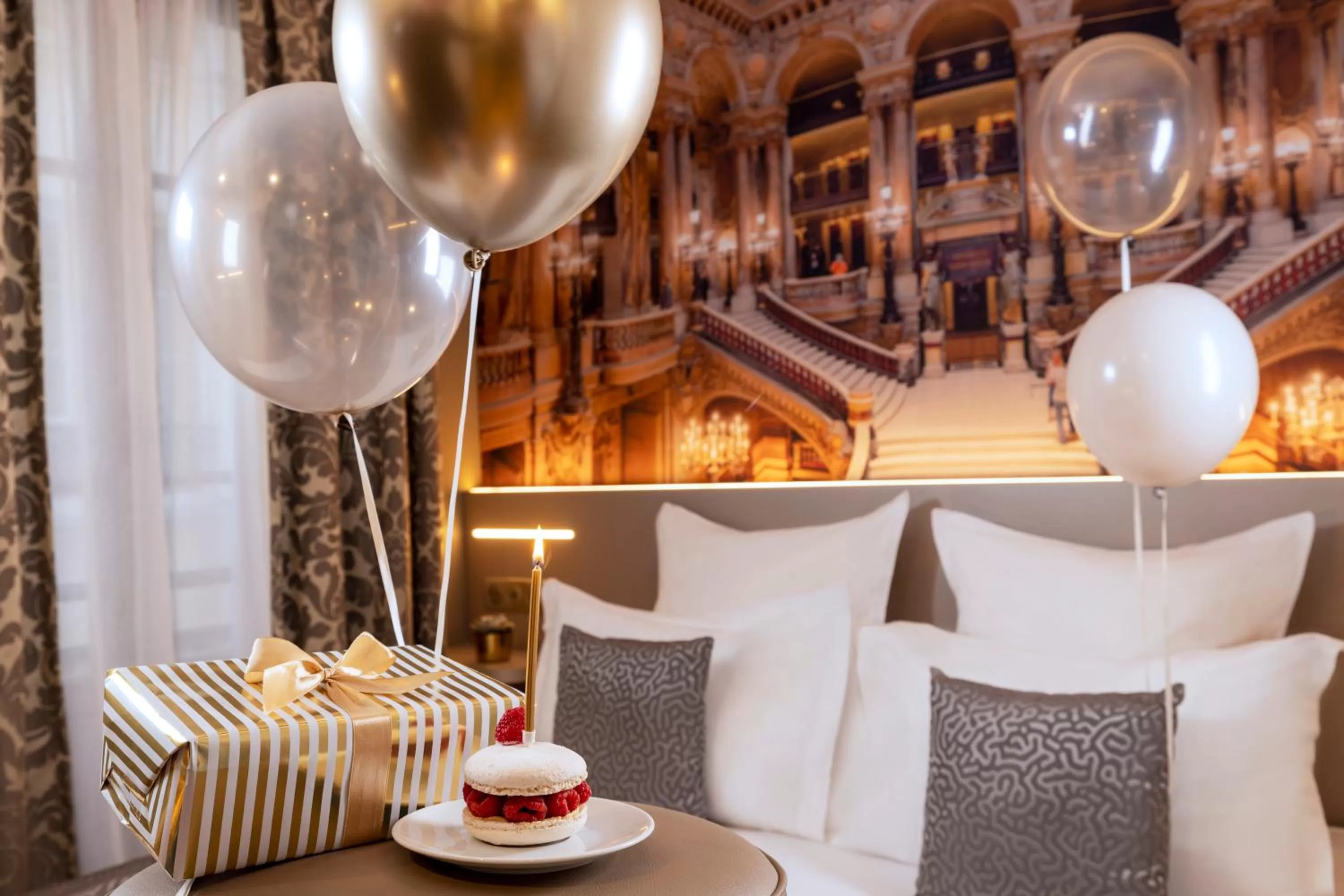 VIP in Hôtel Théorème