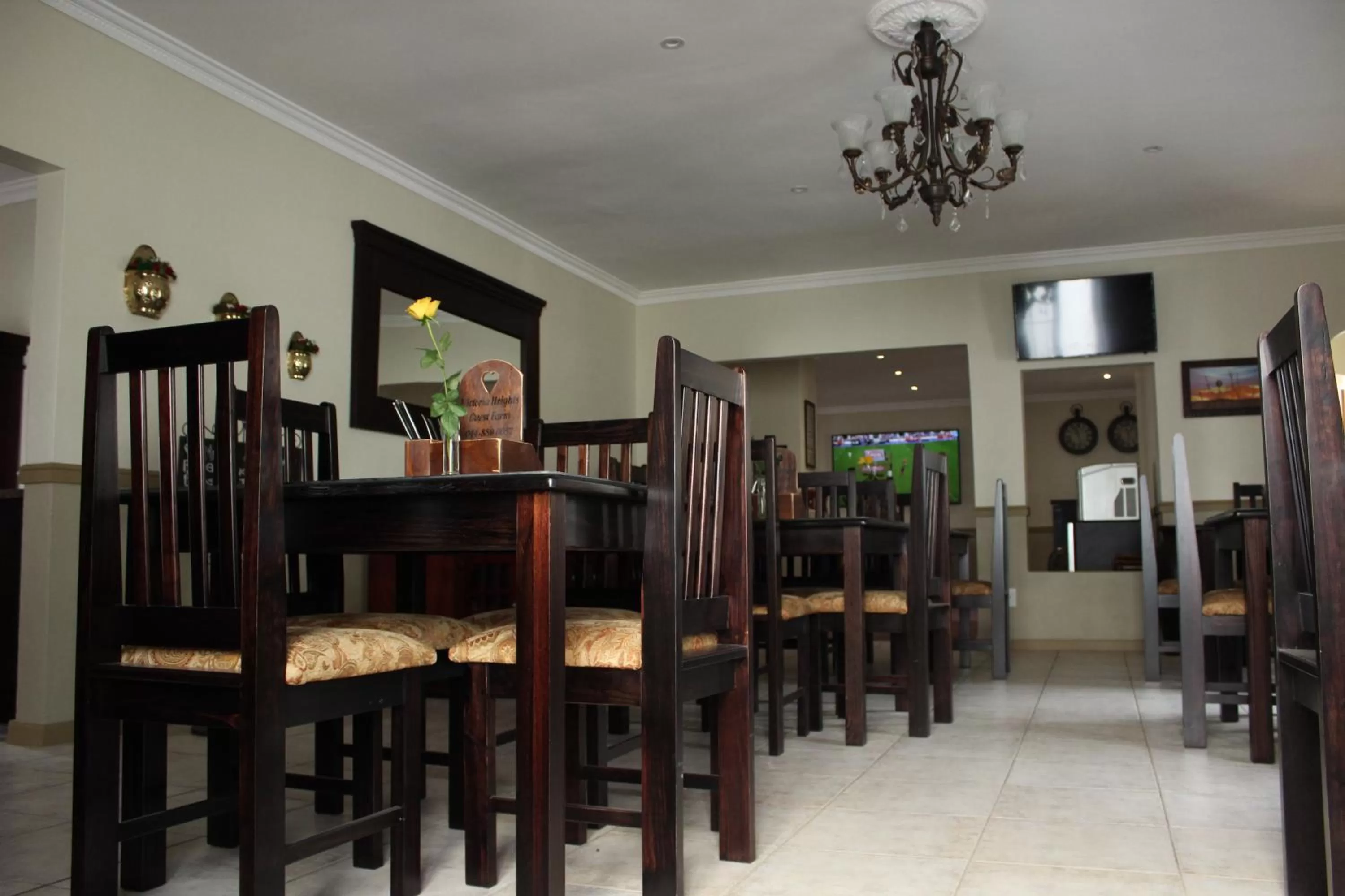 Dining area in Victoria Heights B&B
