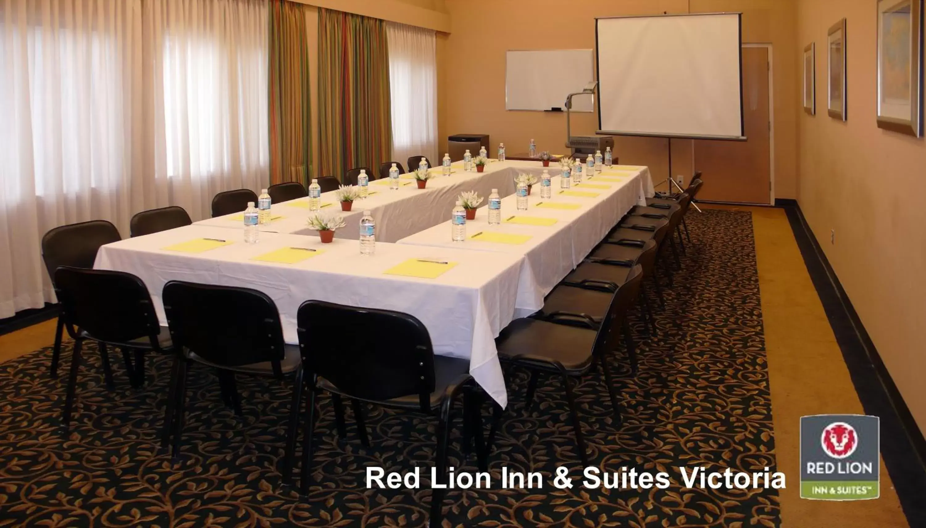 Business facilities in Red Lion Inn and Suites Victoria