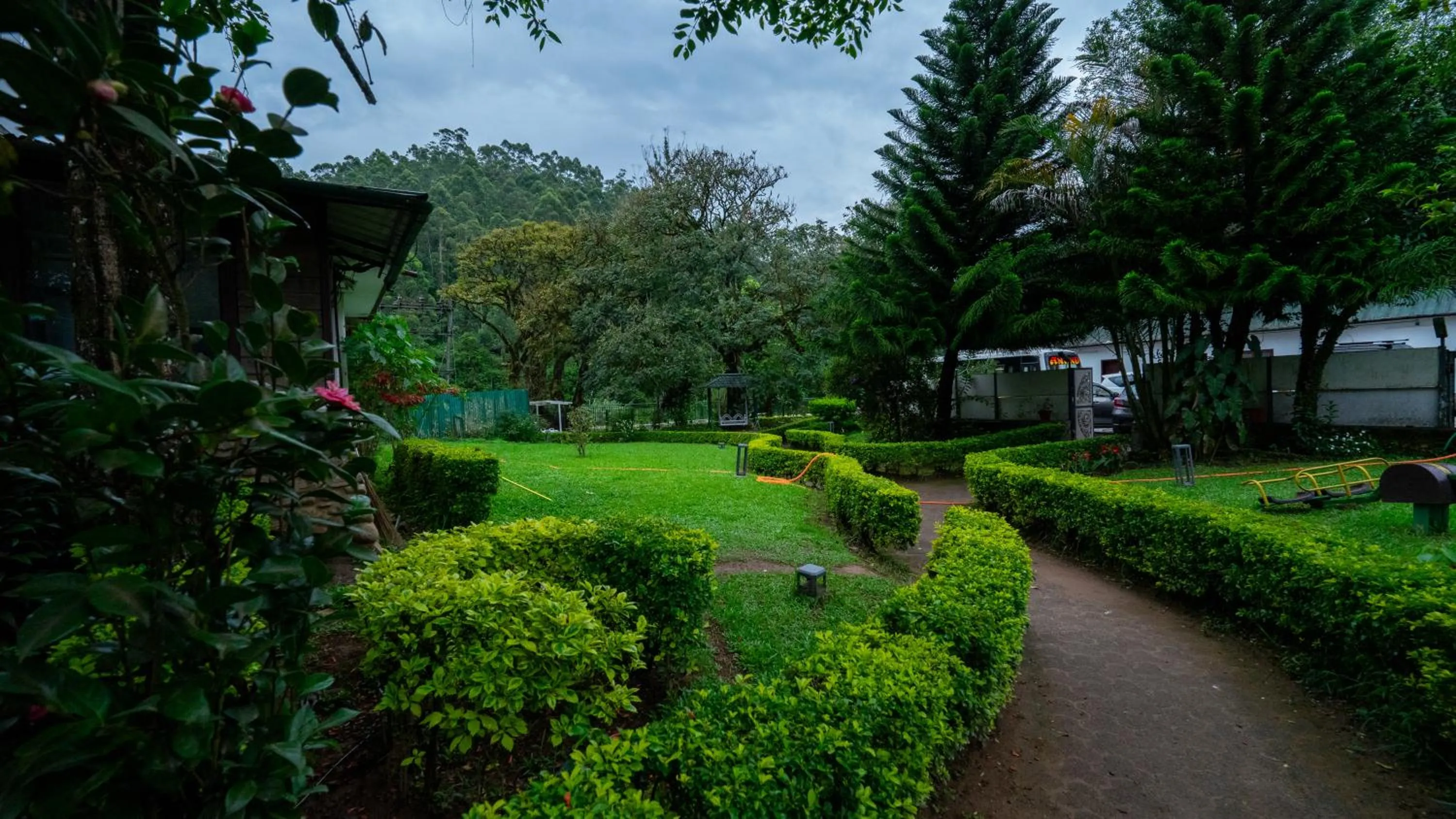 Garden in Westwood Riverside