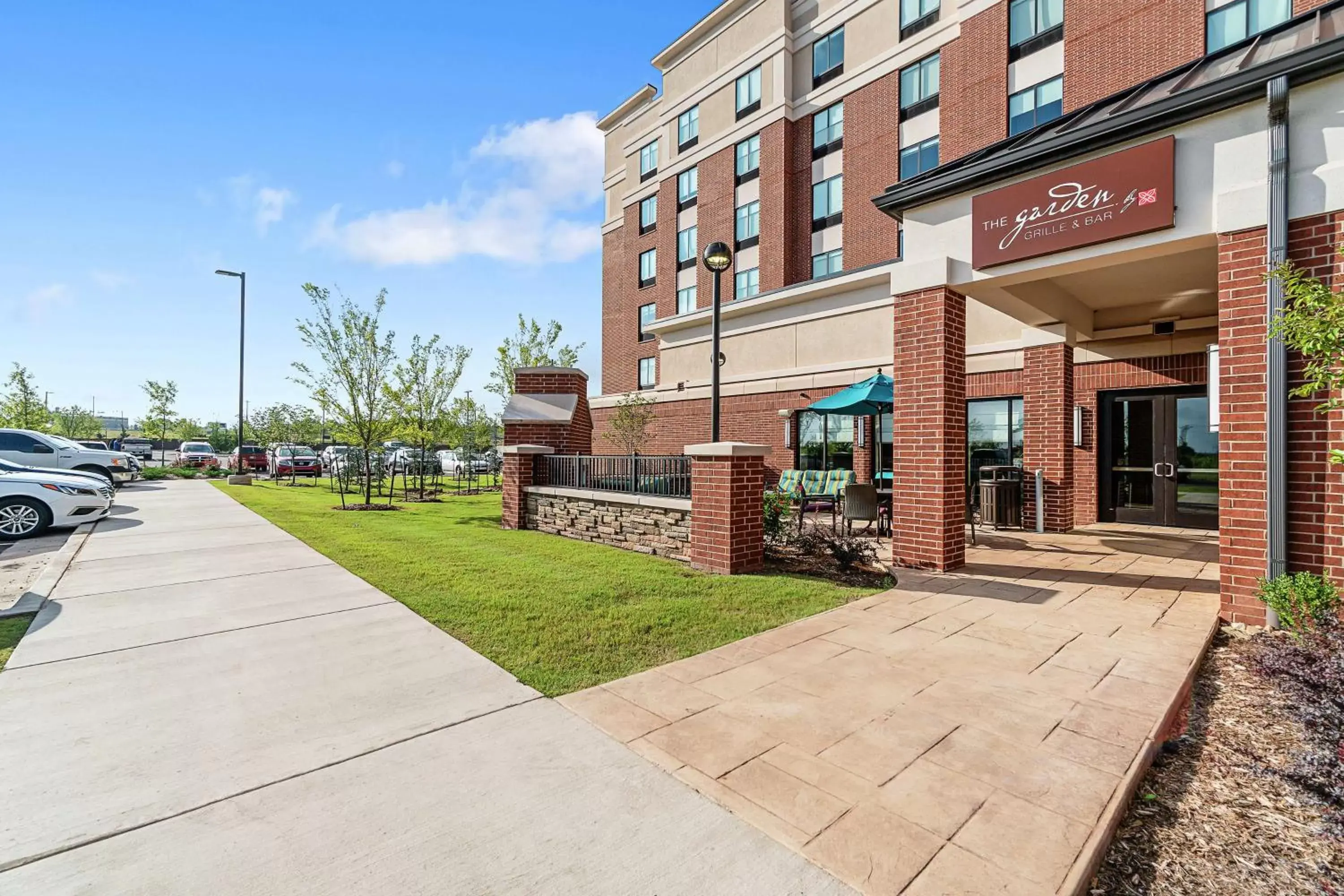 Restaurant/places to eat, Property Building in Hilton Garden Inn Edmond/Oklahoma City North