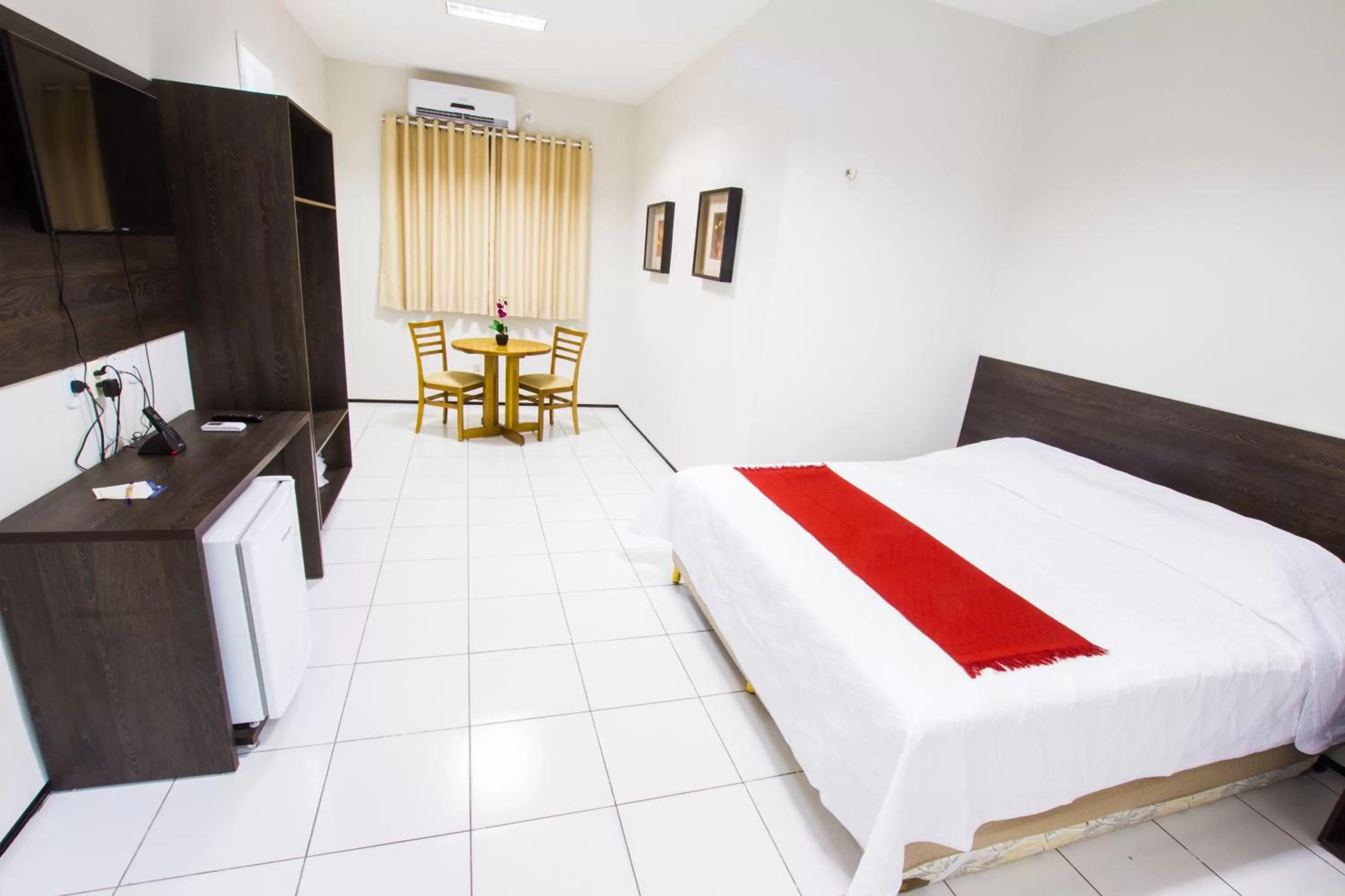 Photo of the whole room, Bed in Holiday Hotel Picos