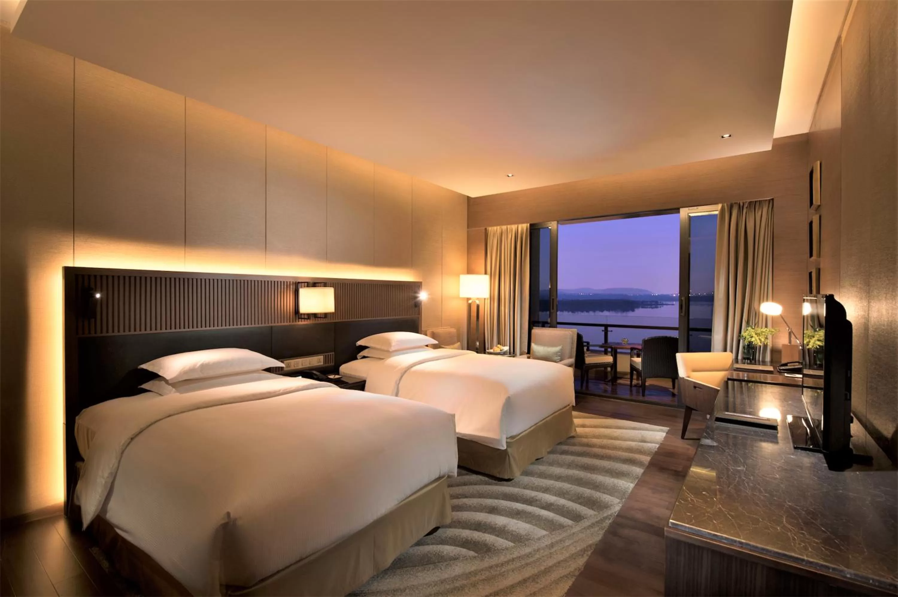 Bed in Hilton Wuhan Optics Valley