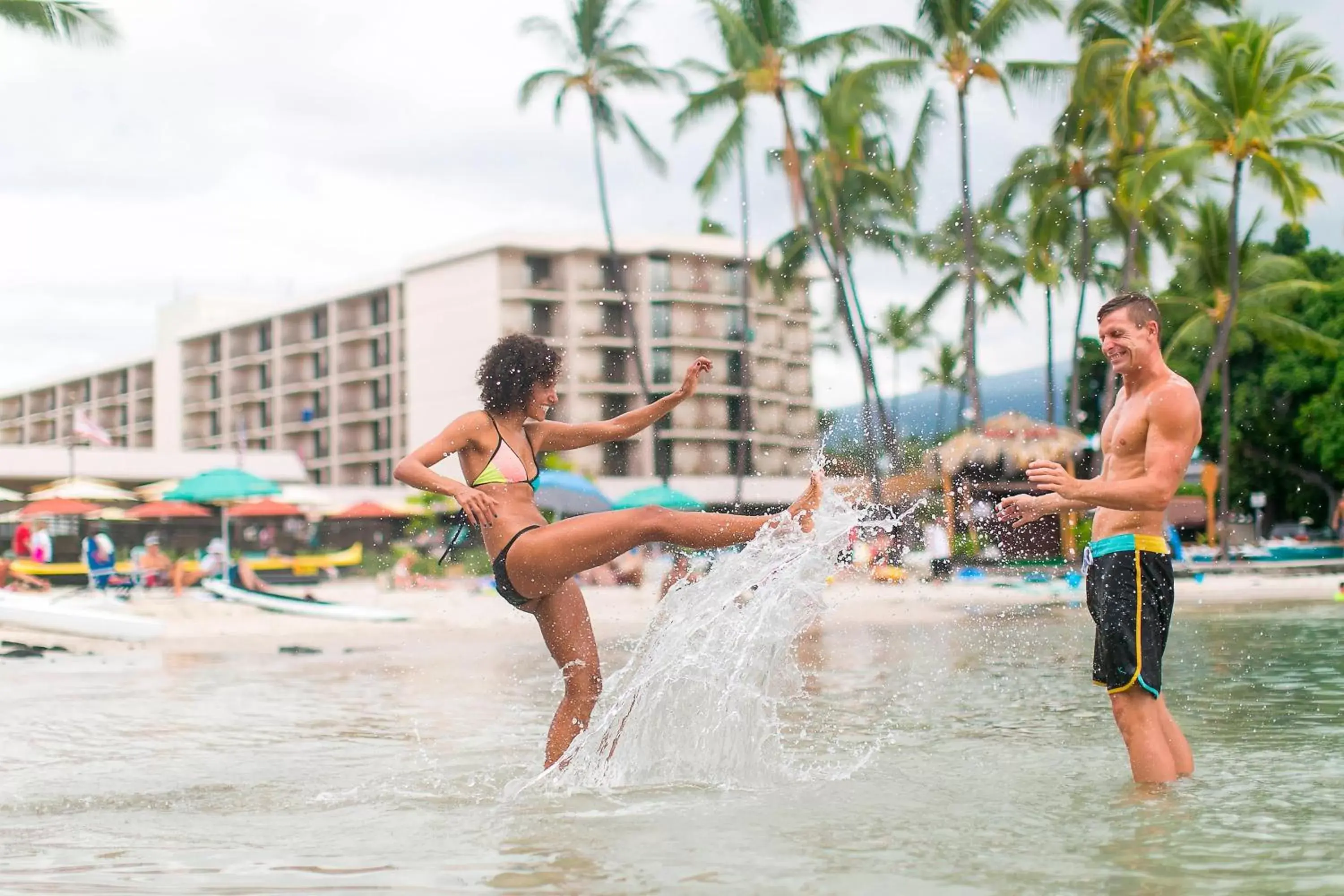 Beach, Swimming Pool in Courtyard by Marriott King Kamehameha's Kona Beach Hotel