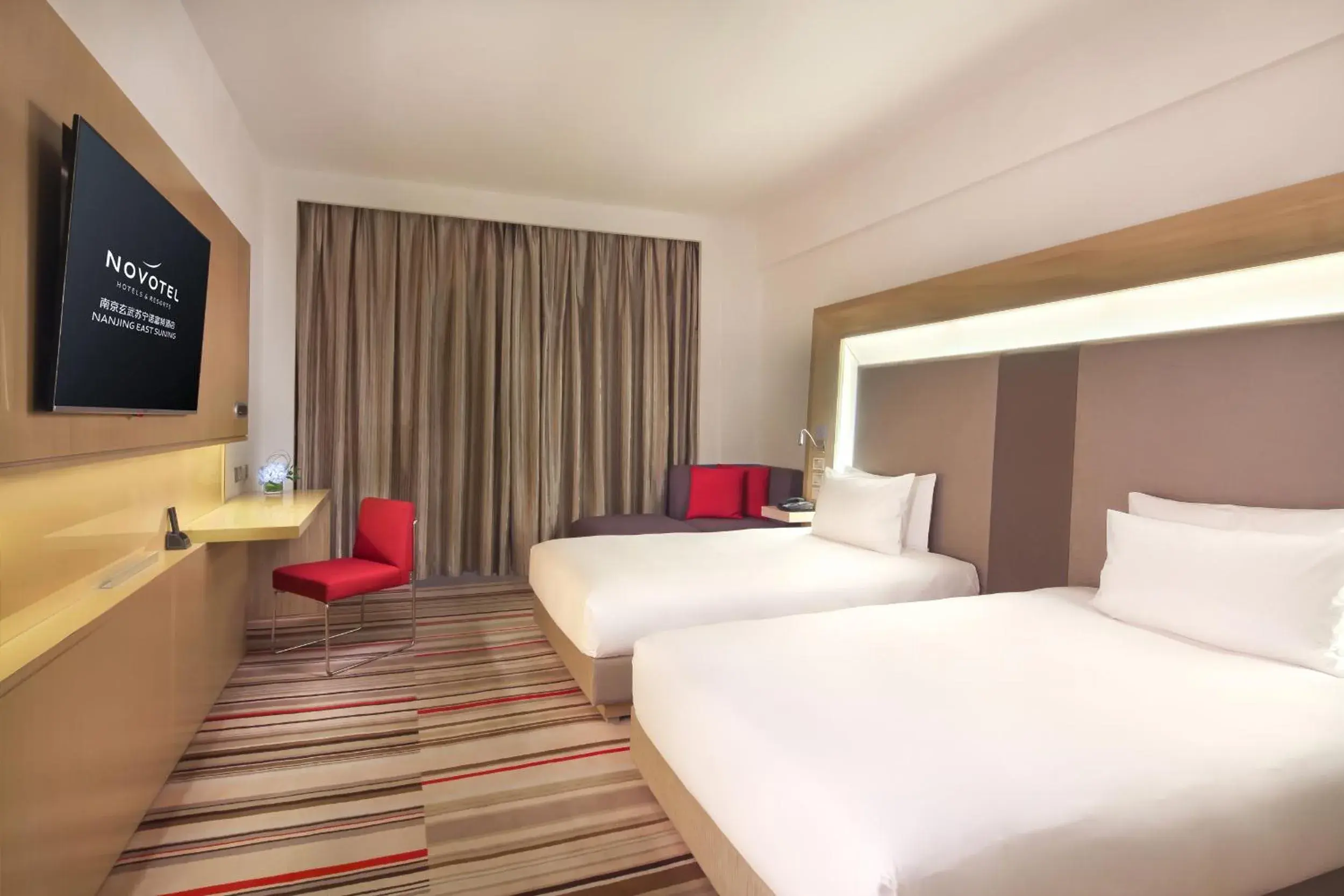 Bed in Novotel Nanjing East Suning Galaxy