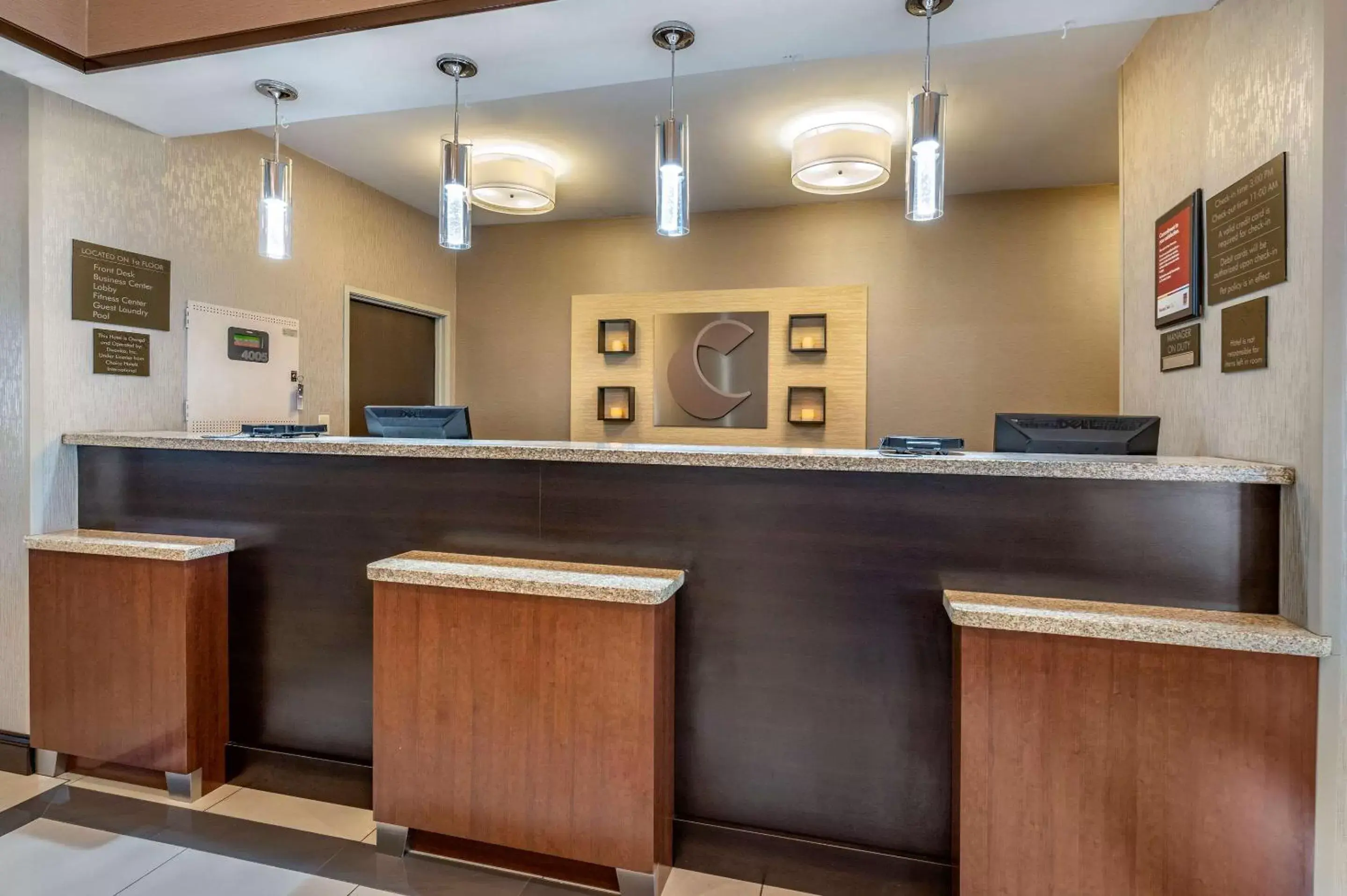 Lobby or reception in Comfort Suites Columbus West - Hilliard Lobby or reception in Comfort Suites Columbus West - Hilliard