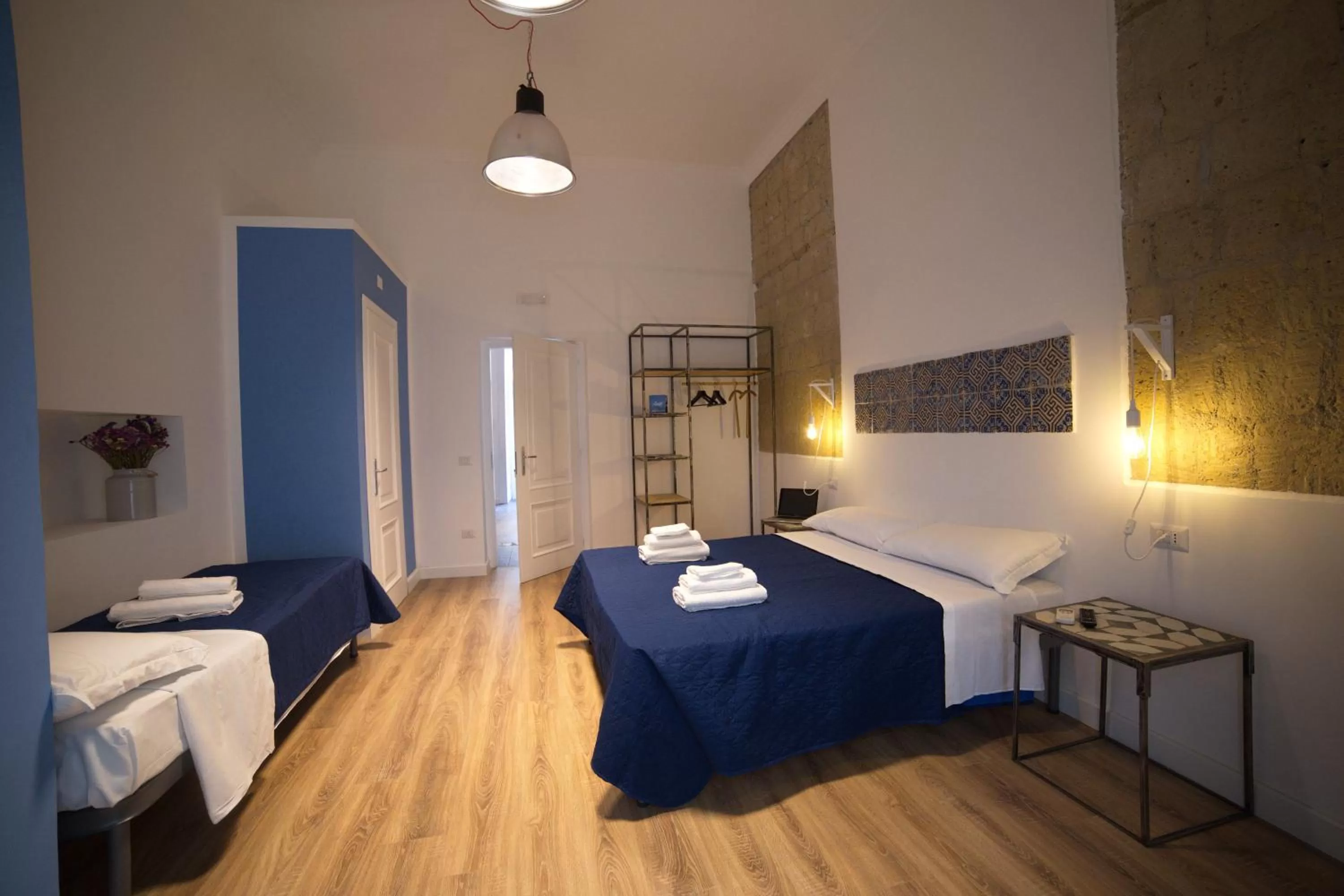 Bed in Borgo Vergini Garden B&B