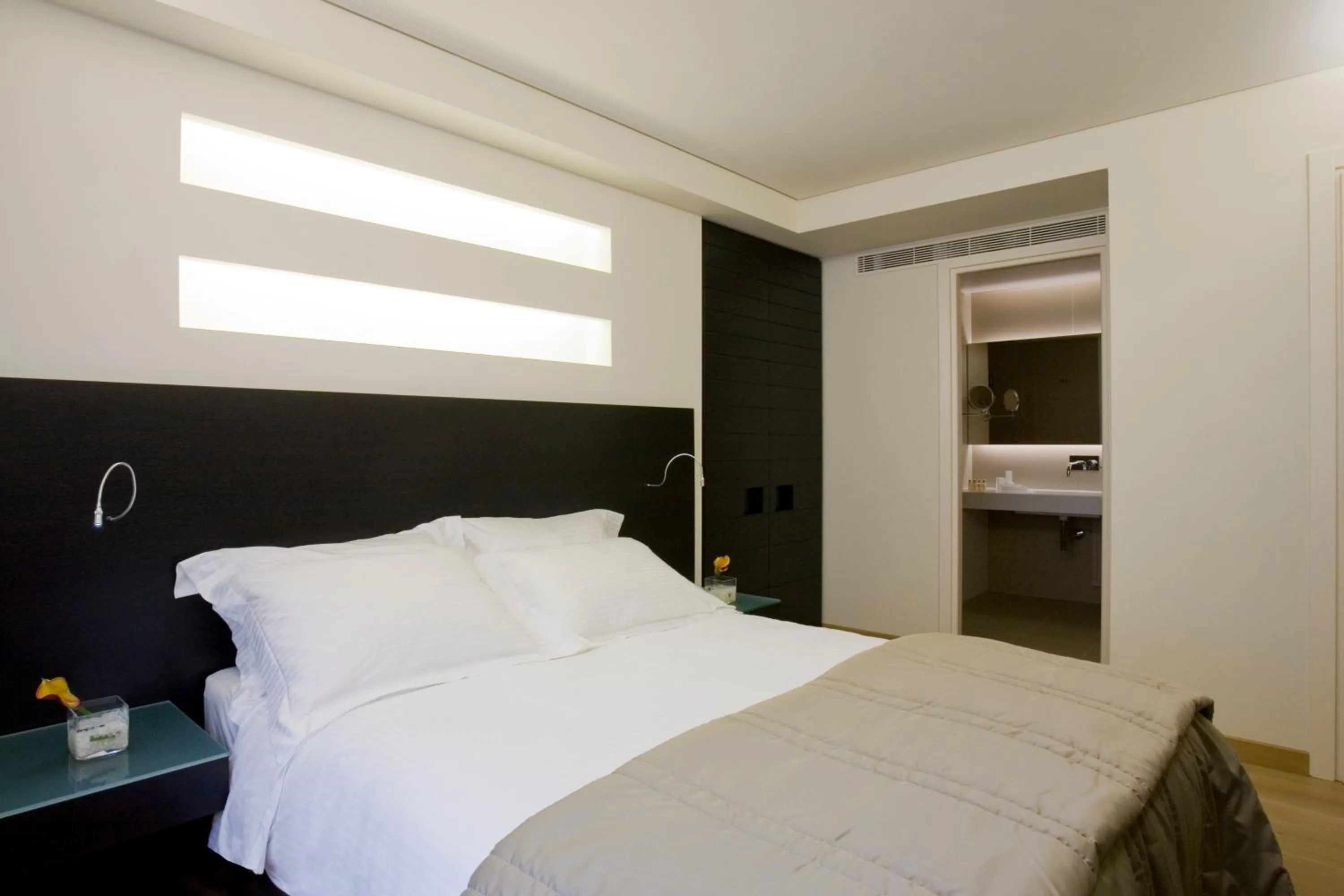 Bedroom, Bed in O&B Athens Boutique Hotel