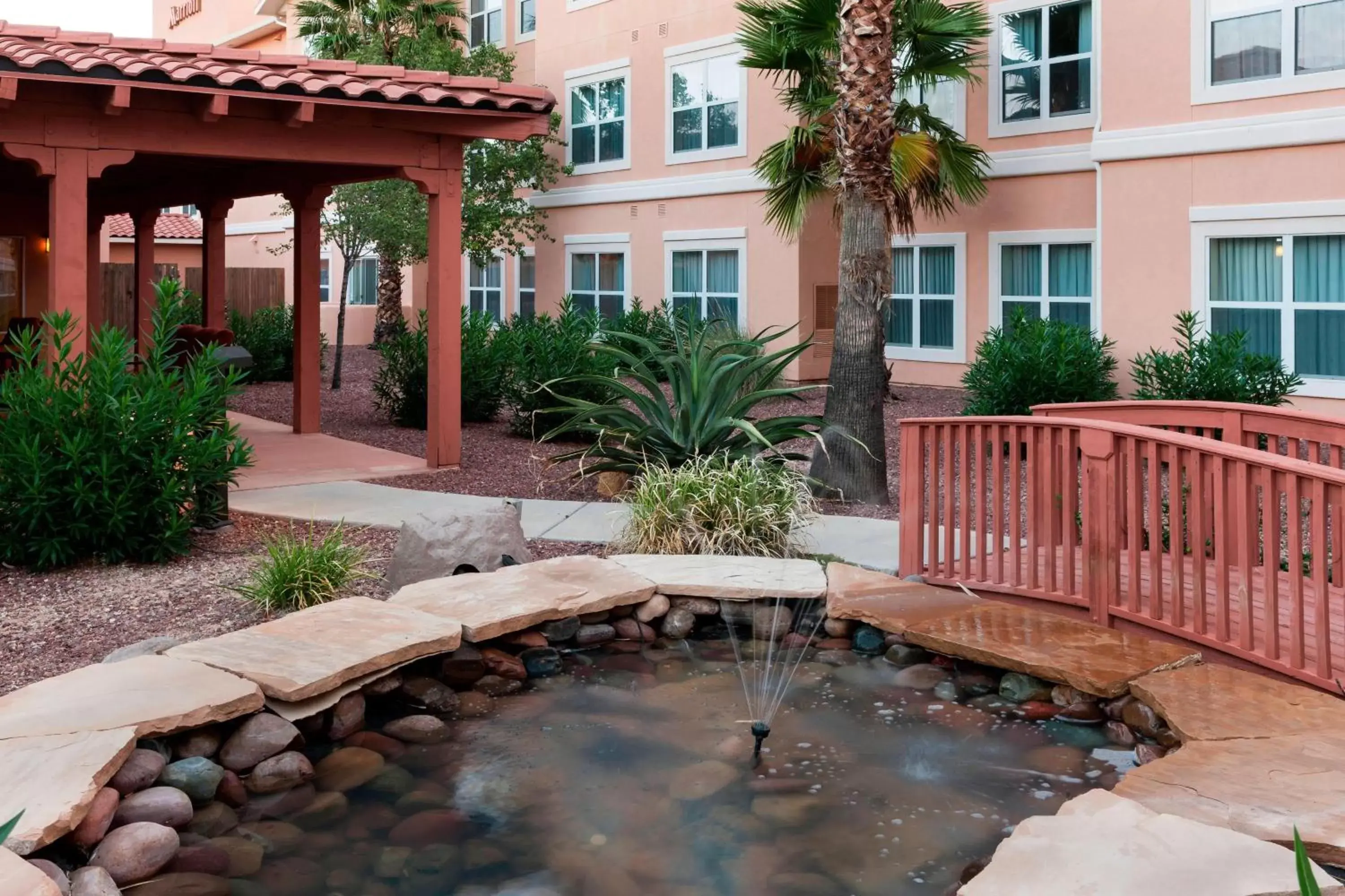 Property building in Residence Inn Tucson Airport