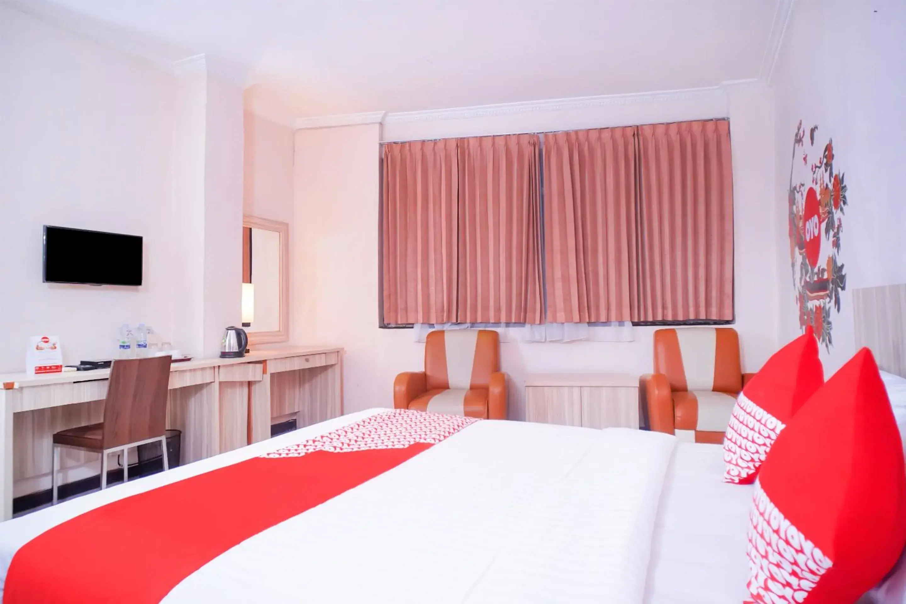 Bedroom in Capital O 142 Hotel Al Furqon Syariah