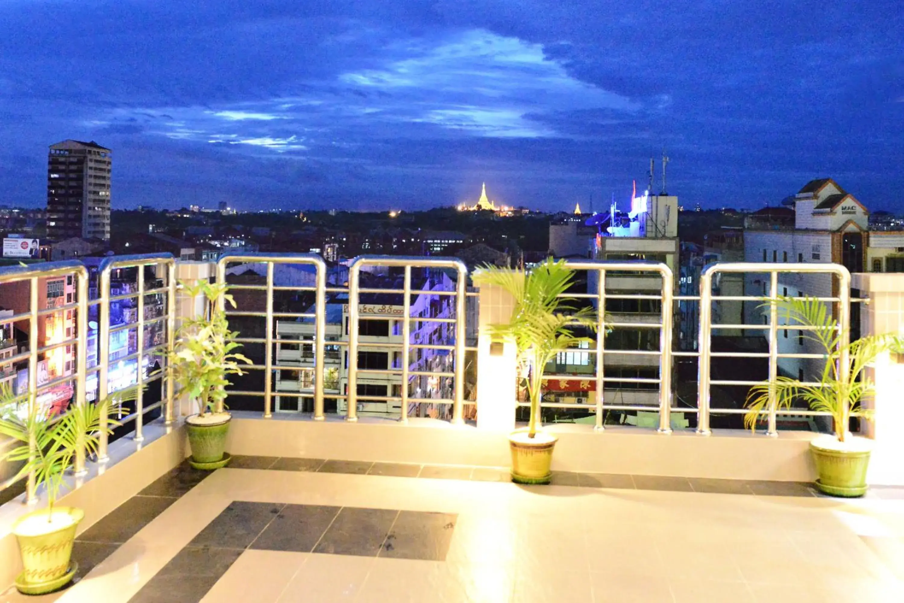 Balcony/Terrace in Hotel Grand United - 21st Downtown