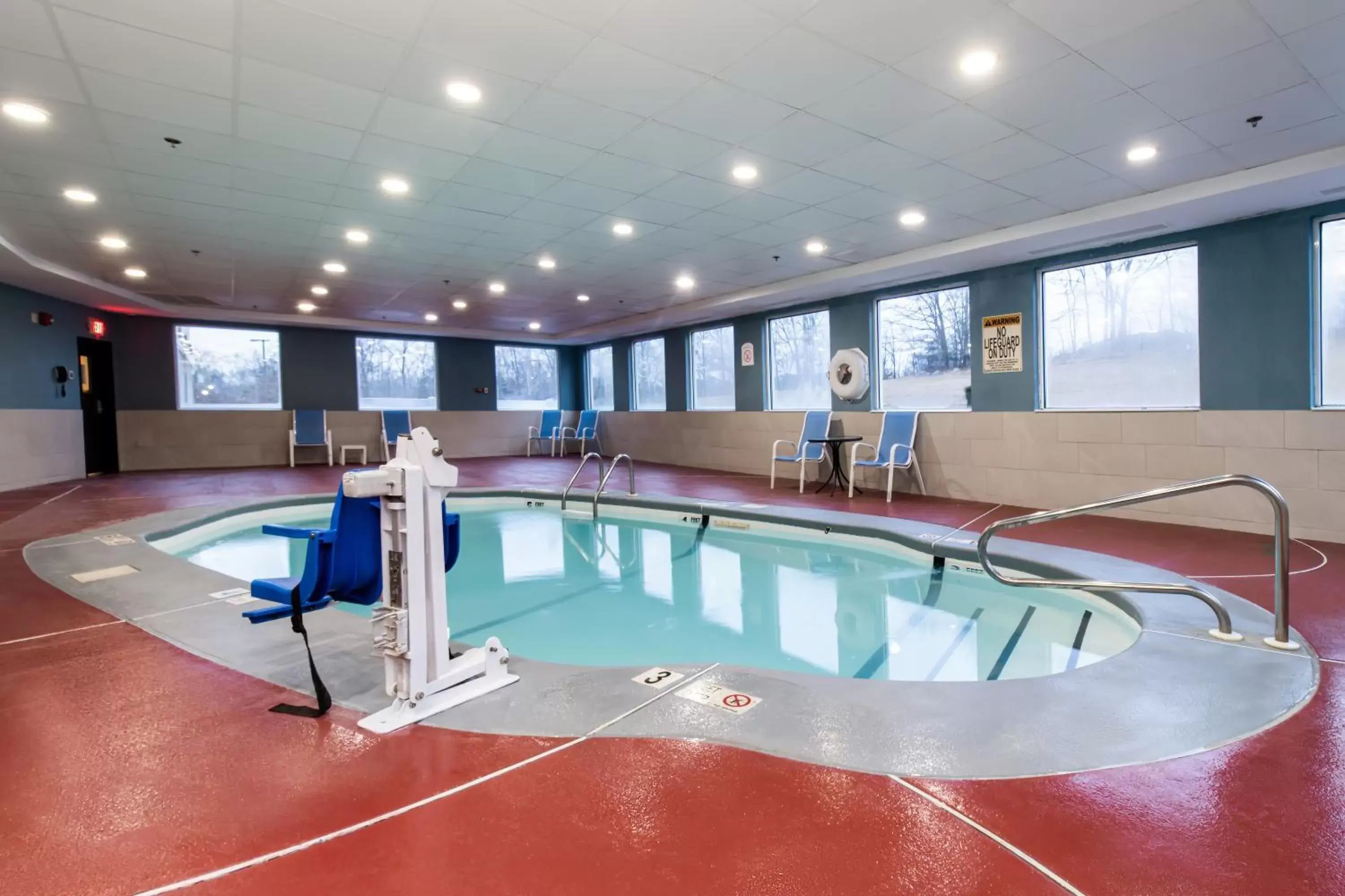 Swimming Pool in Holiday Inn Express Hotel & Suites Swansea, an IHG Hotel