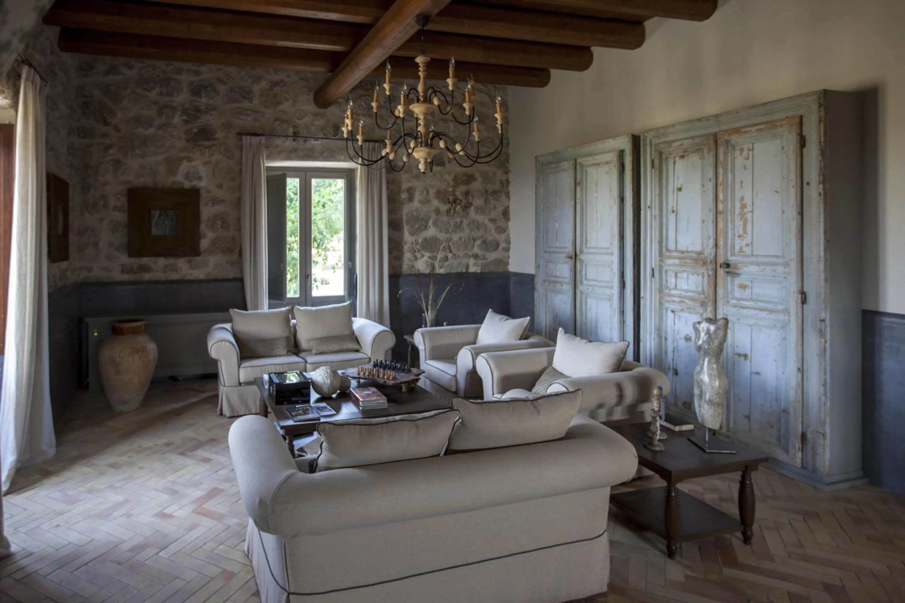 Communal lounge/ TV room in Masseria Agnello