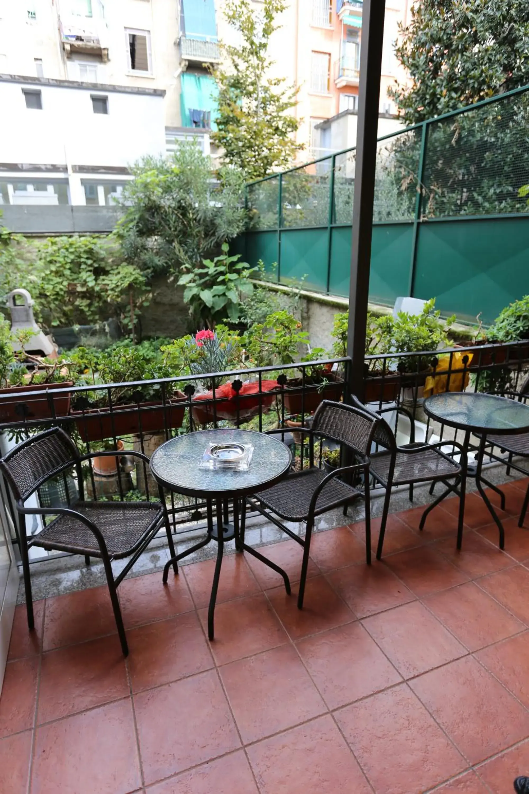 Garden, Balcony/Terrace in Hotel Piola