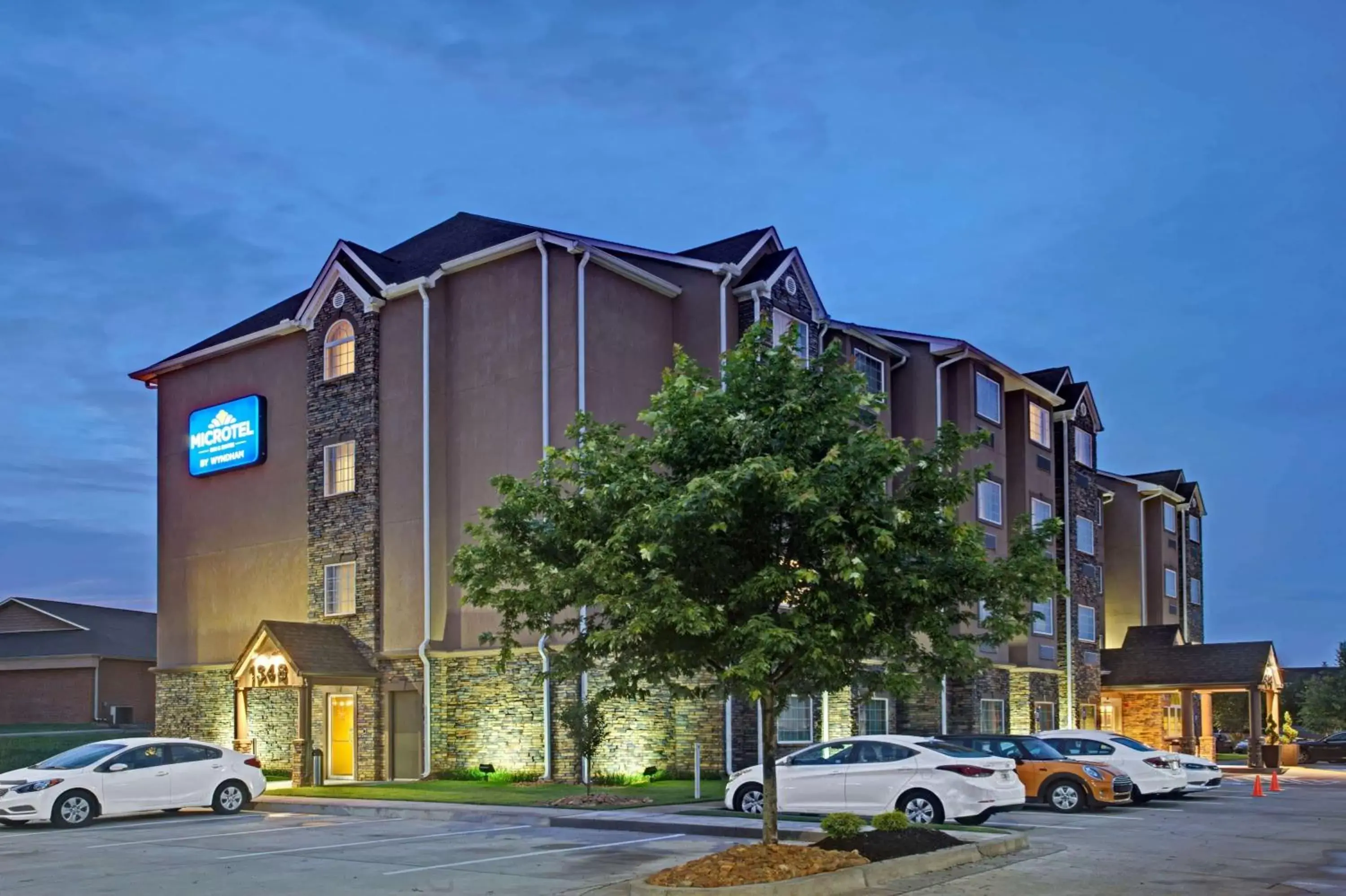 Property building in Microtel Inn & Suites - Cartersville Property building in Microtel Inn & Suites - Cartersville