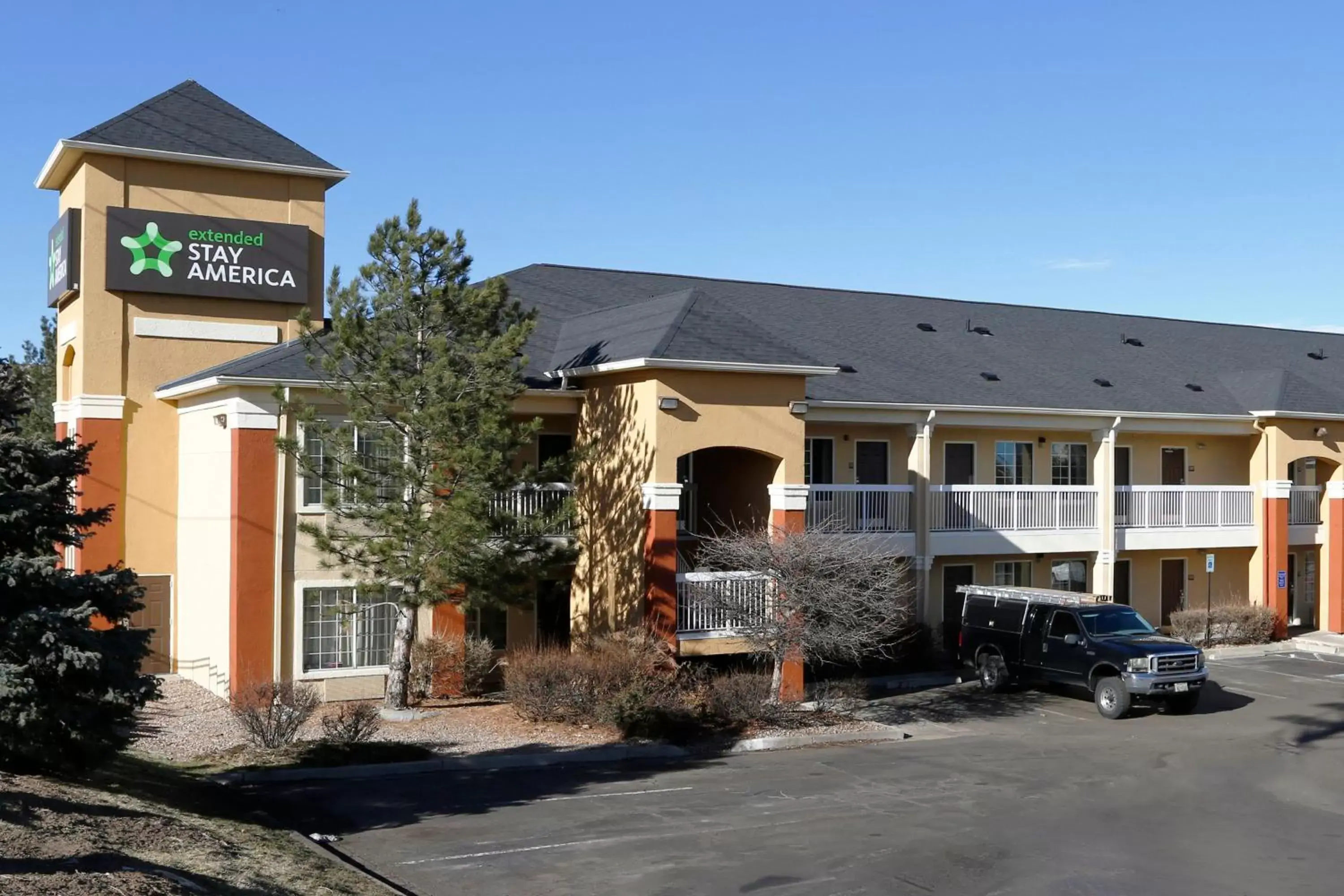 Property building in Extended Stay America Suites - Denver - Tech Center South - Inverness