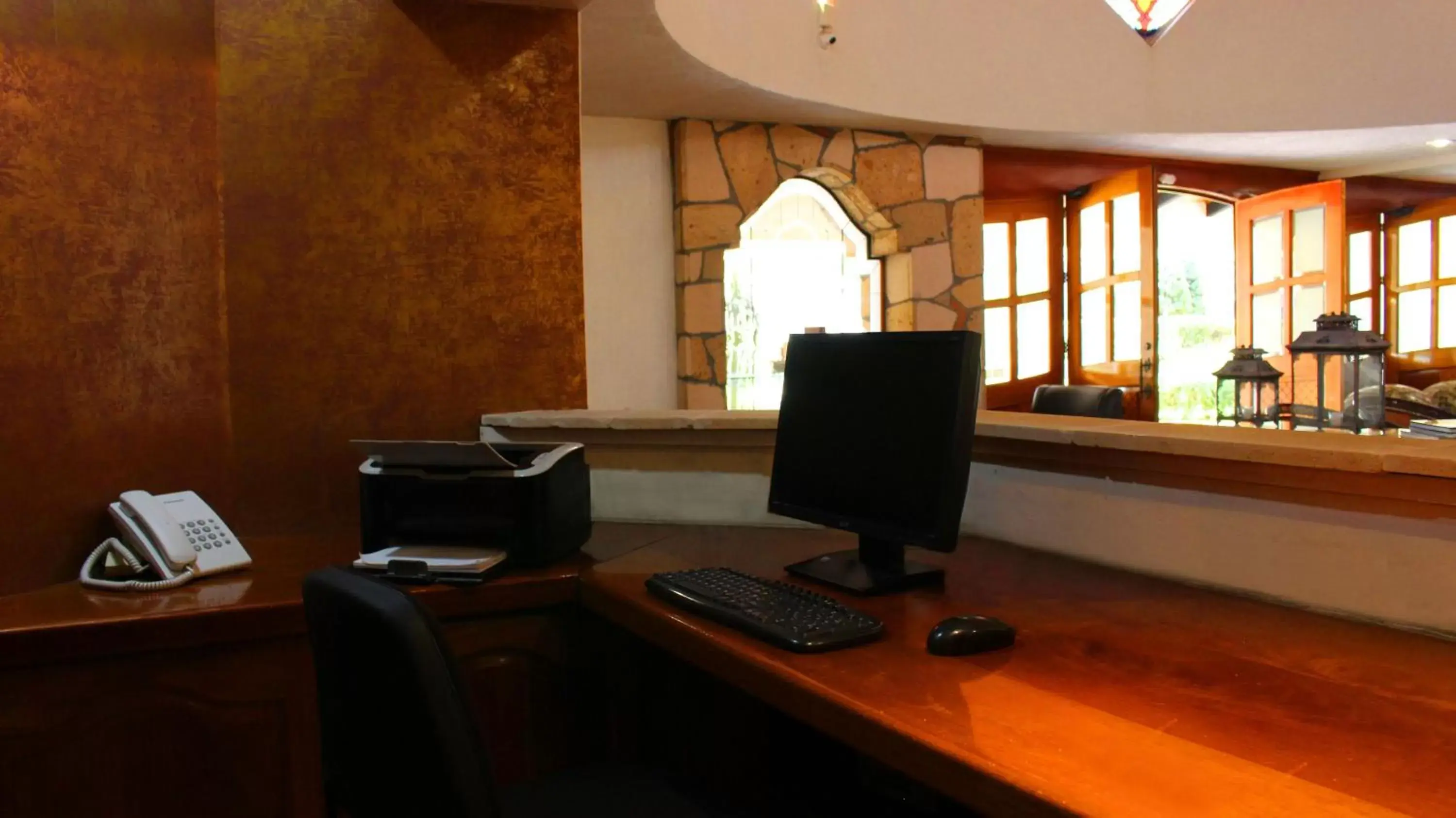 Business facilities, Business Area/Conference Room in Meson del Valle