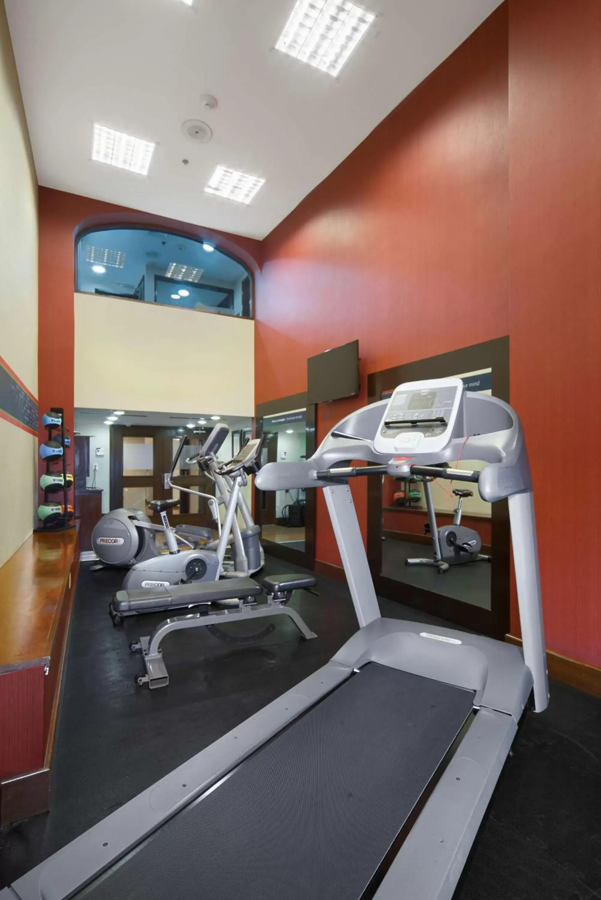 Fitness centre/facilities, Fitness Center/Facilities in Hampton Inn & Suites Mexico City - Centro Historico
