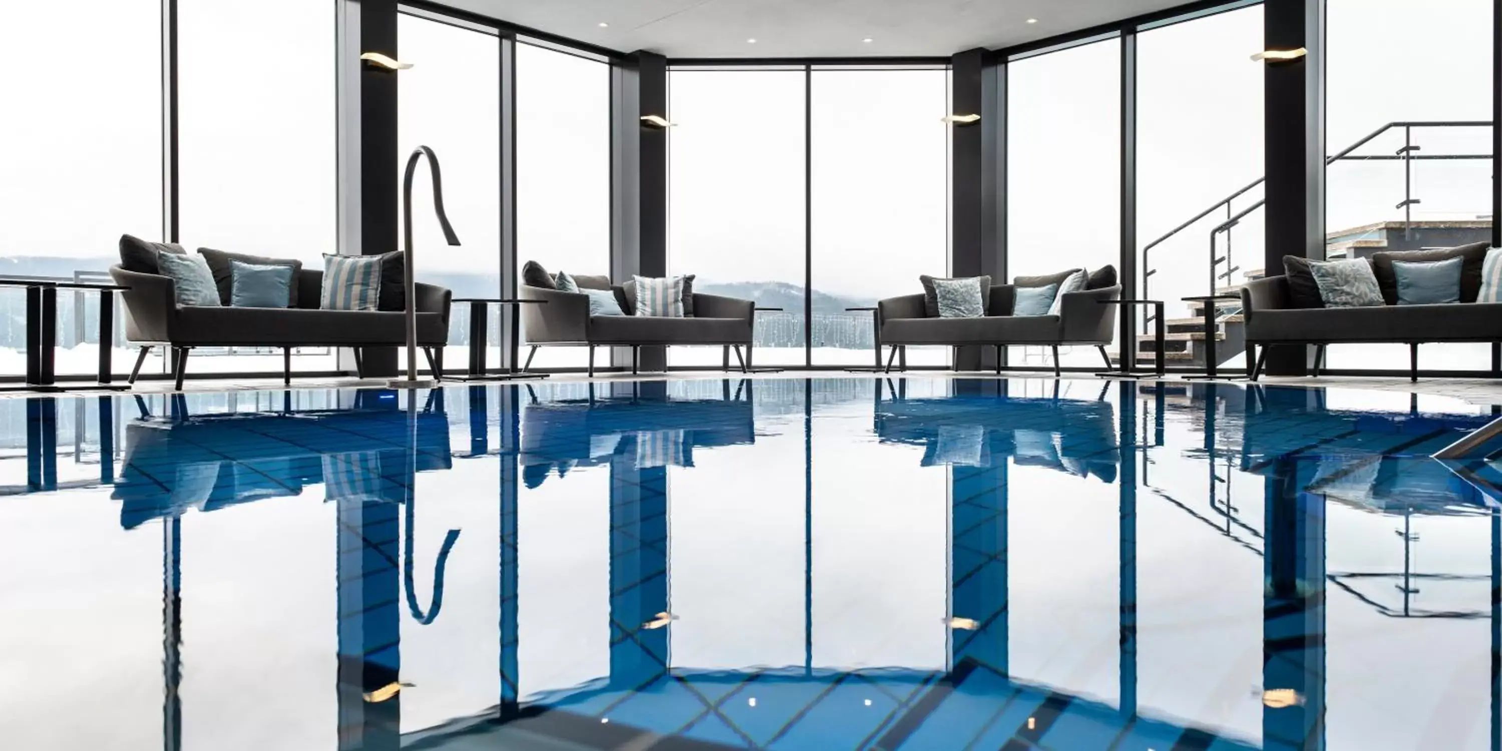 Pool view in Sonnenhof Resort Bayerischer Wald Pool view in Sonnenhof Resort Bayerischer Wald