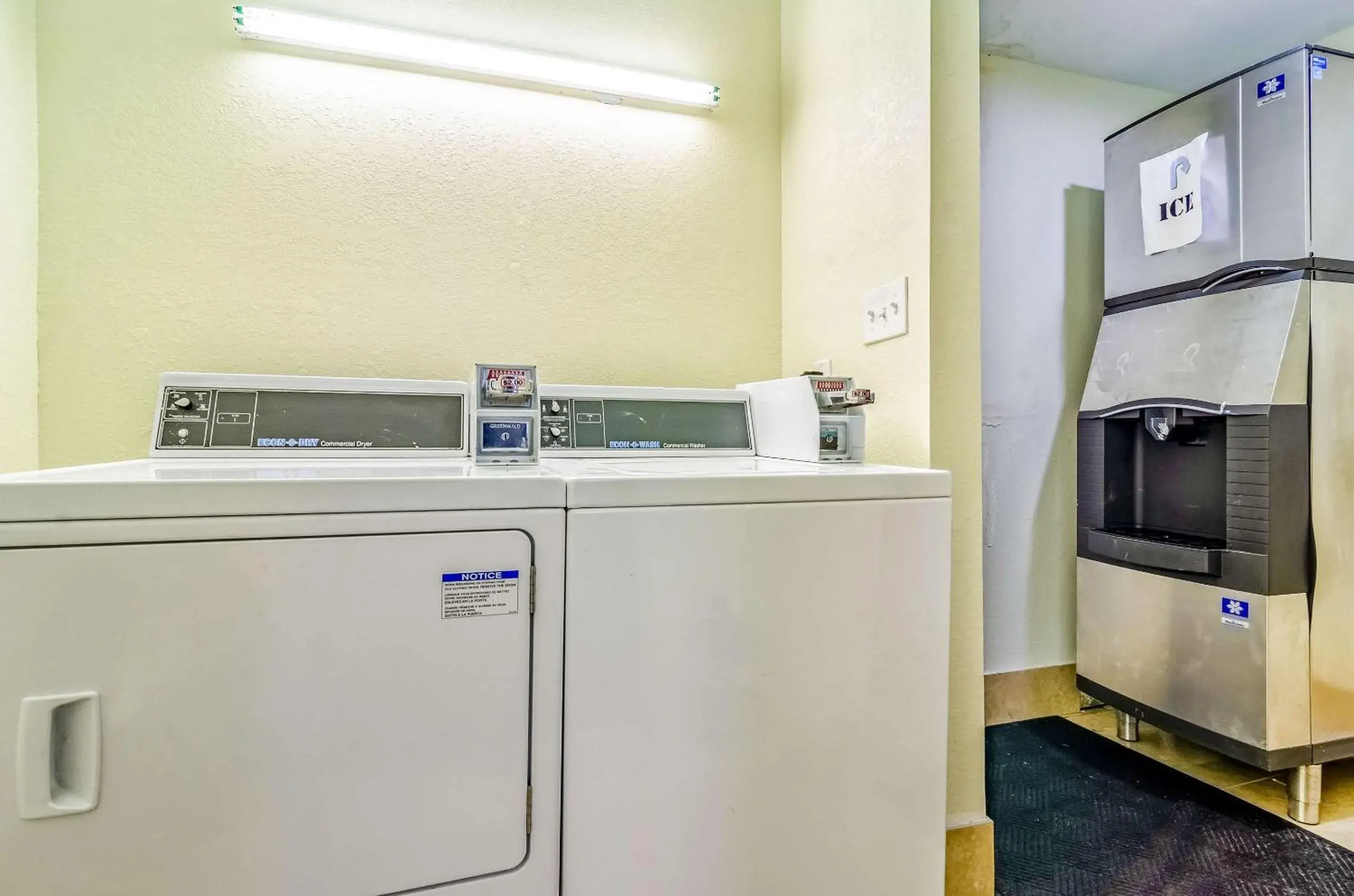 On site, Kitchen/Kitchenette in Quality Inn & Suites Creedmor - Butner