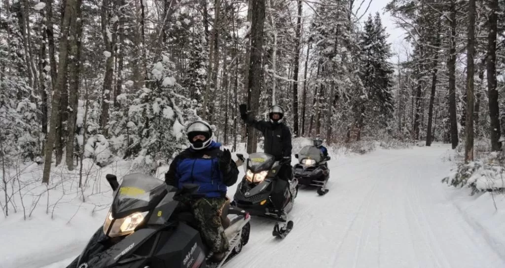Horseback Riding in Hiawatha Lodge Inn