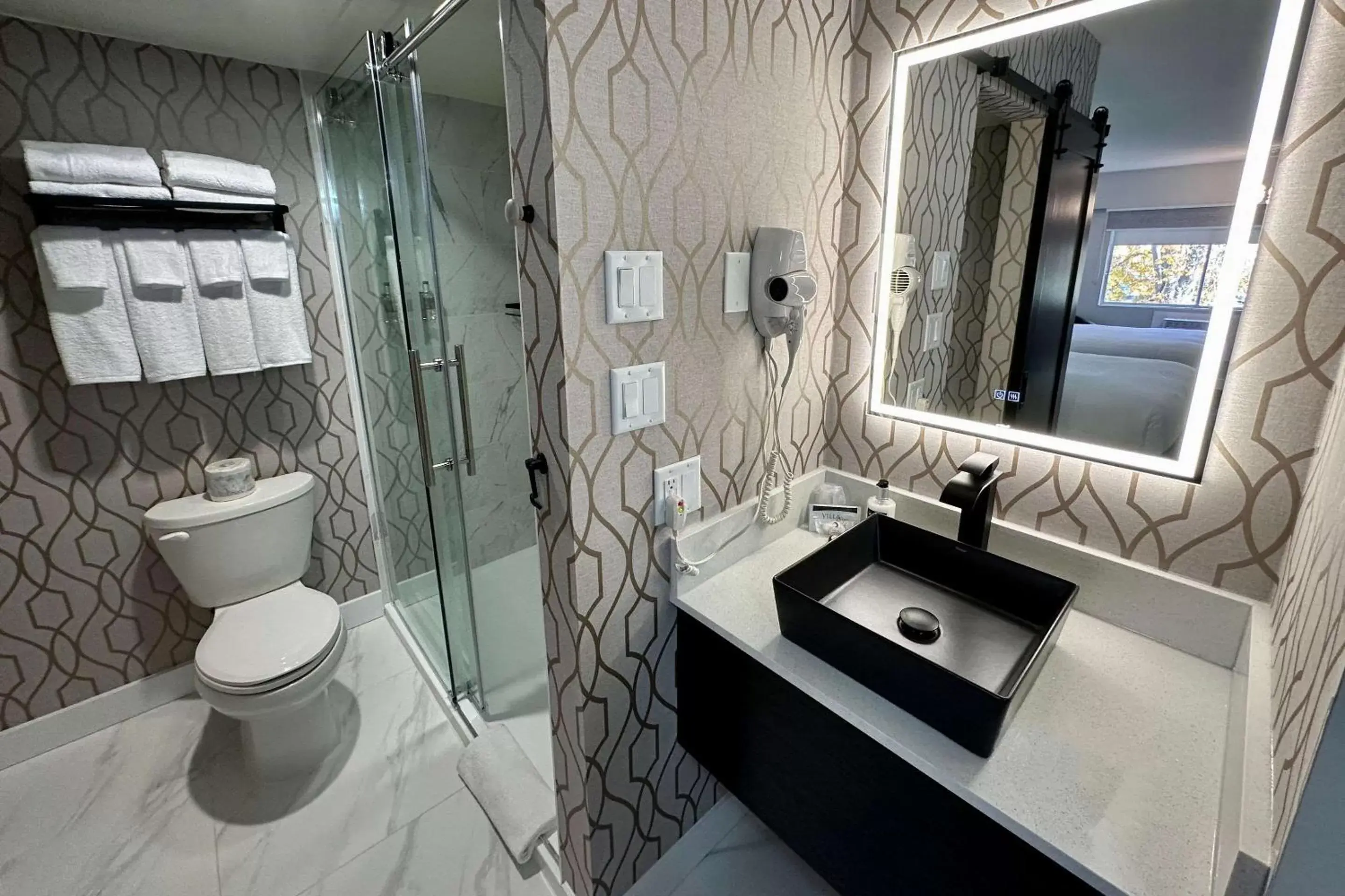 Bedroom, Bathroom in The Vic, Ascend Hotel Collection