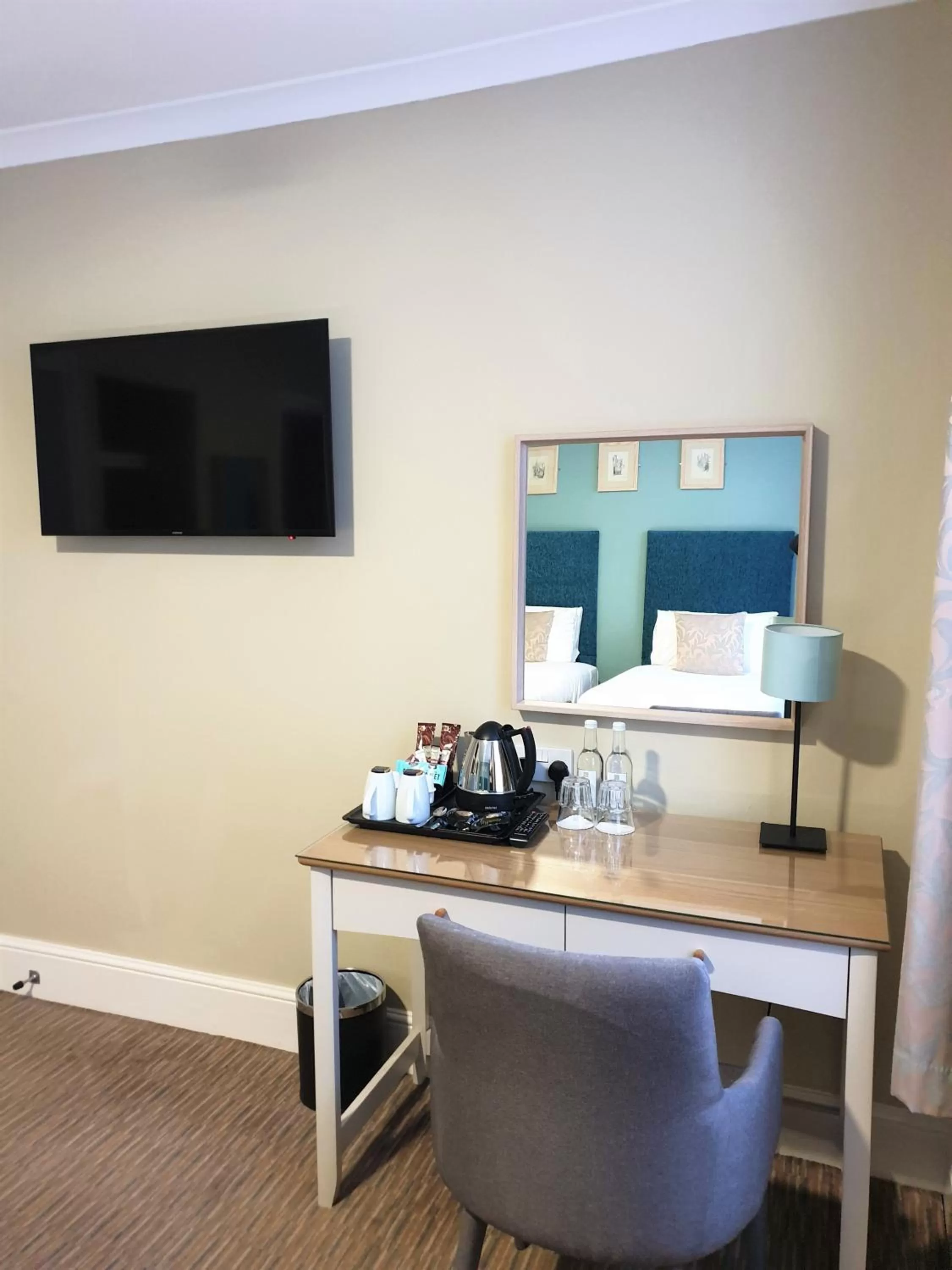 TV and multimedia in The Merchant's House, BW Signature Collection