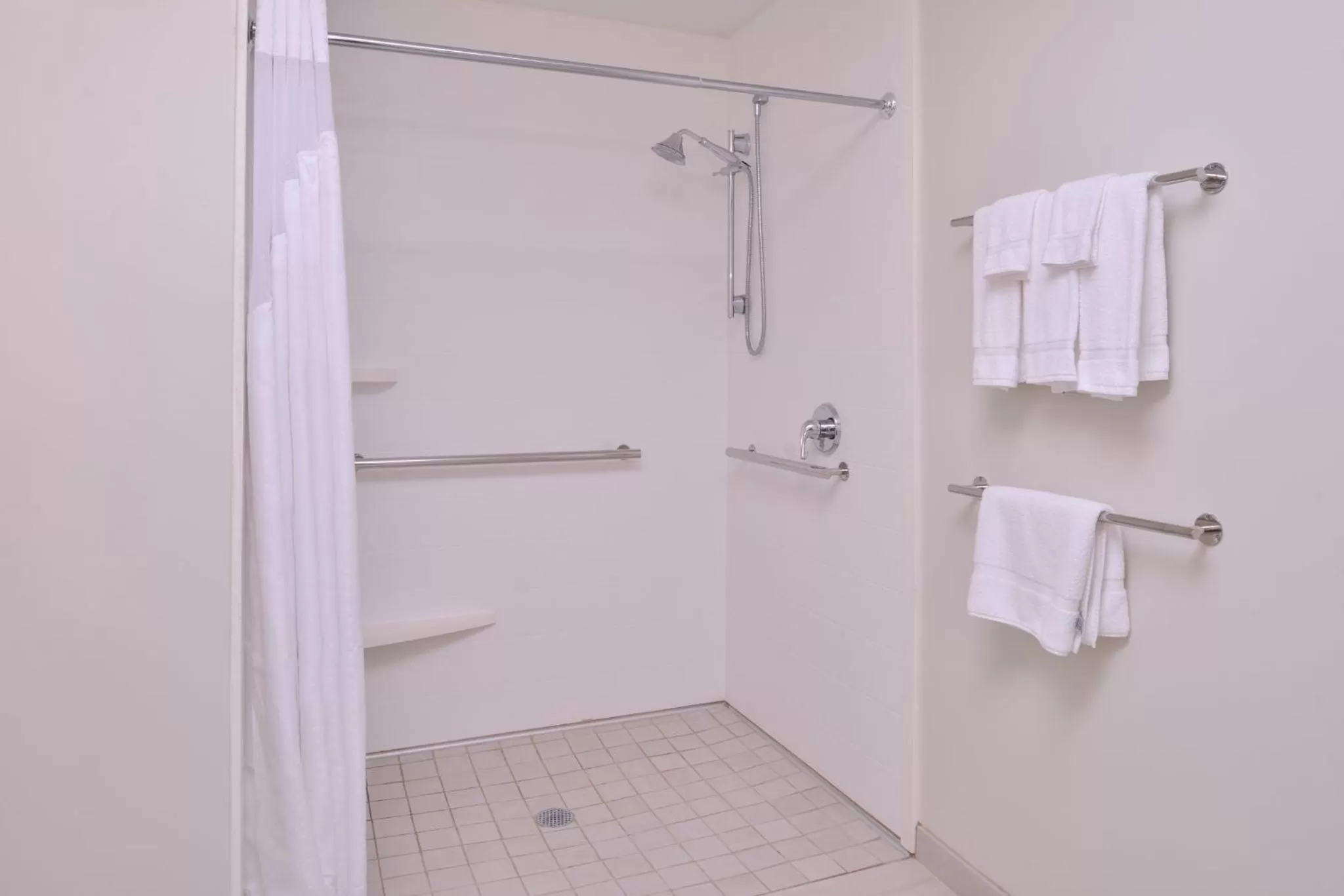 Photo of the whole room in Holiday Inn Express New Orleans - Arts District by IHG